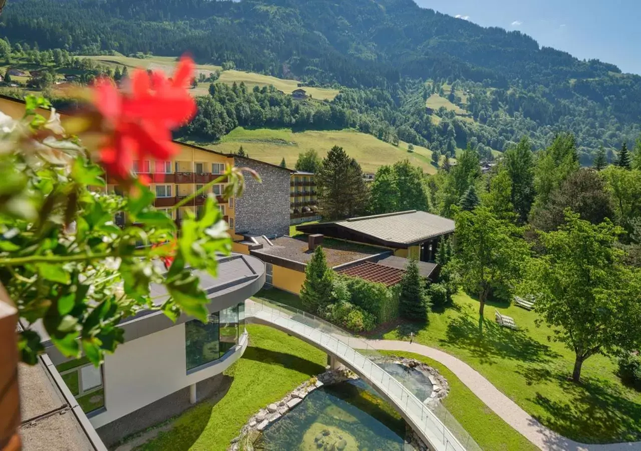 Garden view, Bird's-eye View in Johannesbad Hotel Palace - Kinder bis 11 kostenfrei