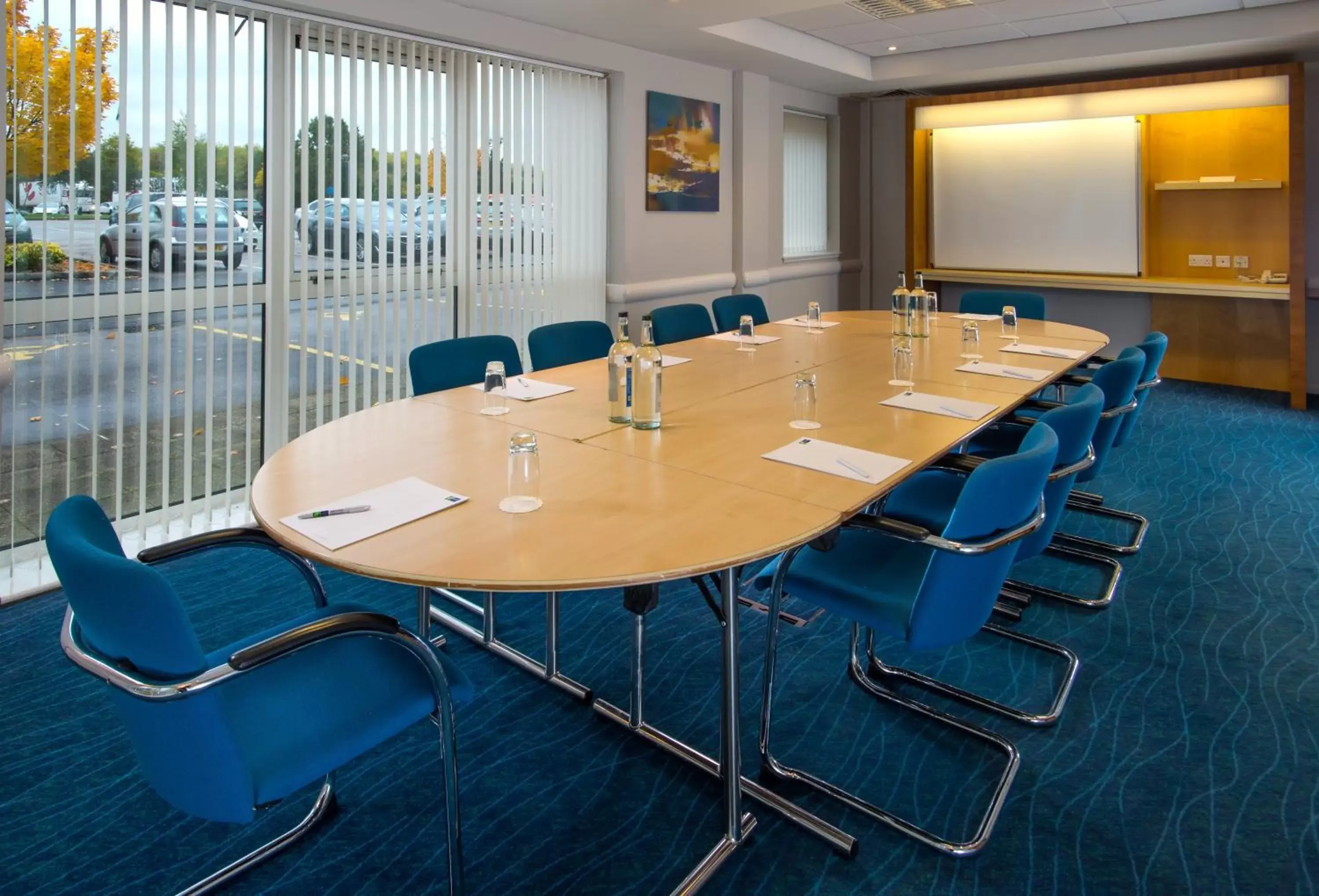 Meeting/conference room in Holiday Inn Express Bedford, an IHG Hotel