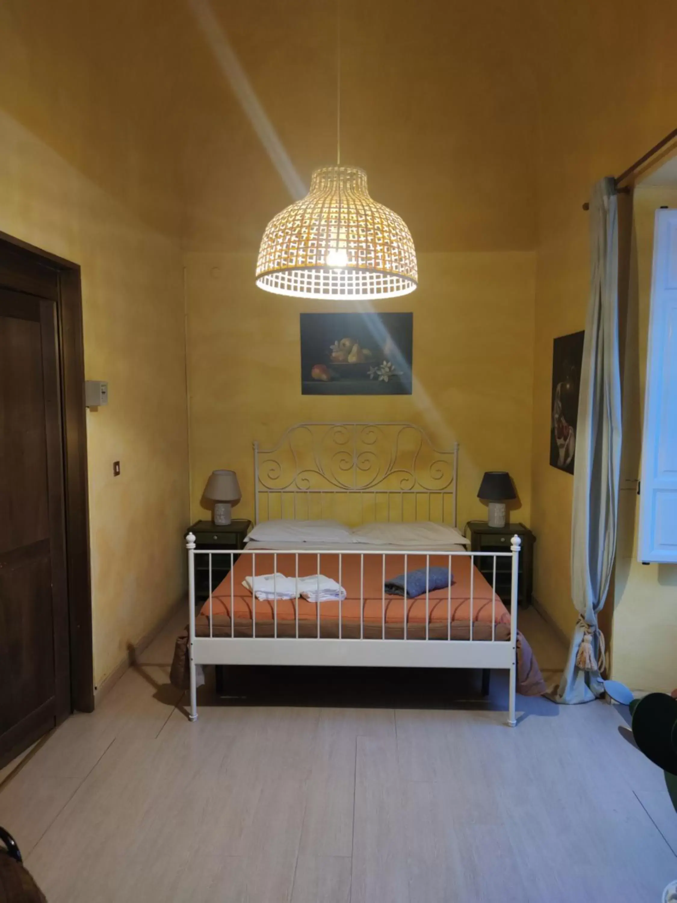 Bedroom, Bed in I Vespri