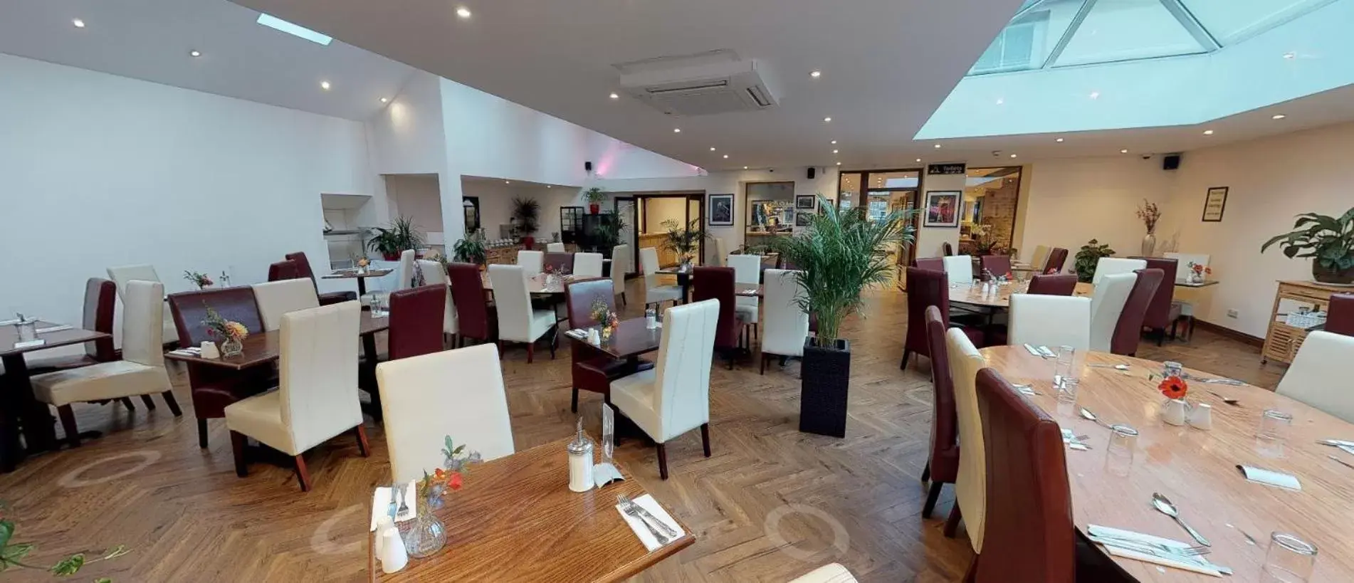 Dining area, Restaurant/Places to Eat in The Castle Inn Hotel