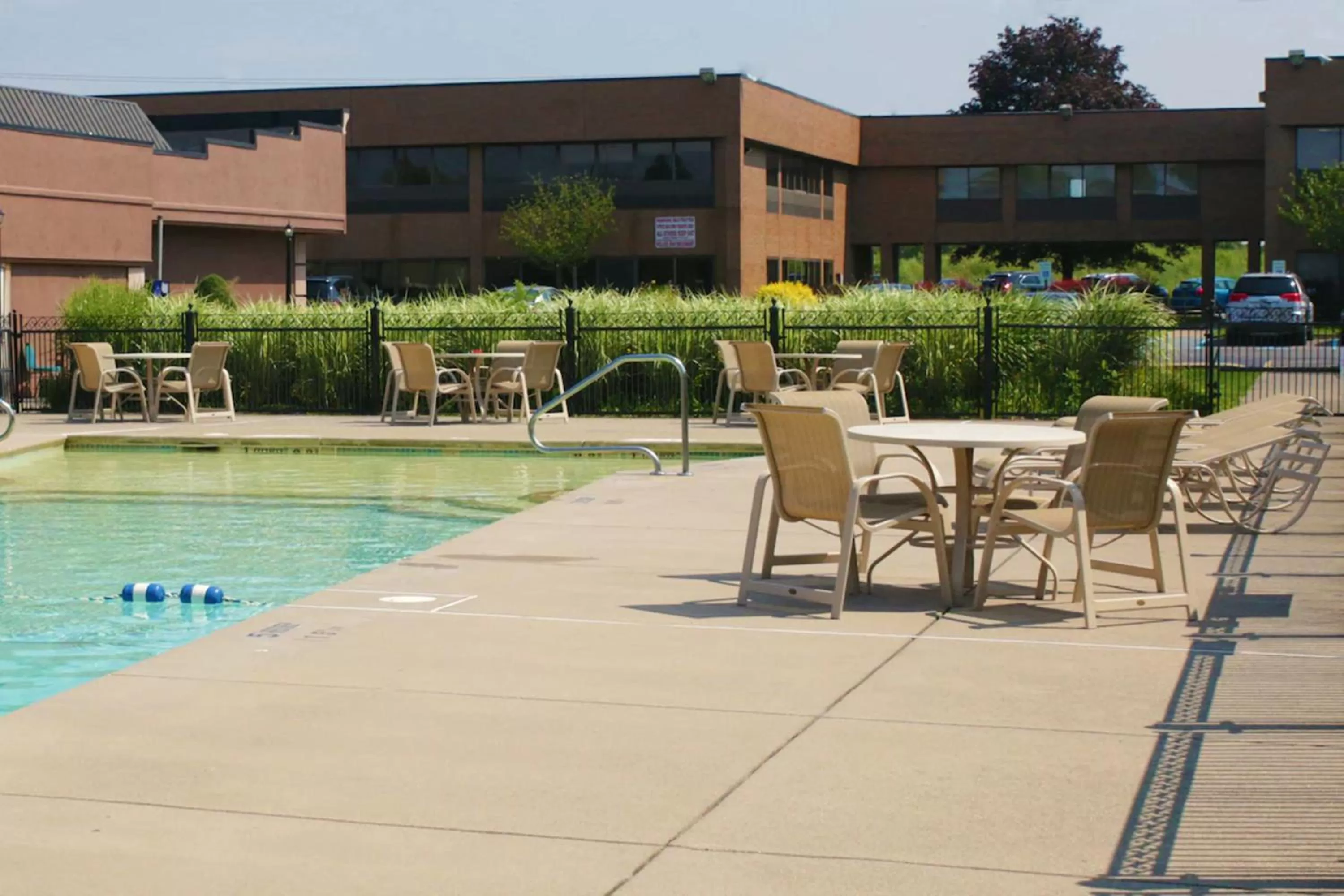 Swimming pool in Best Western Galleria Inn & Suites