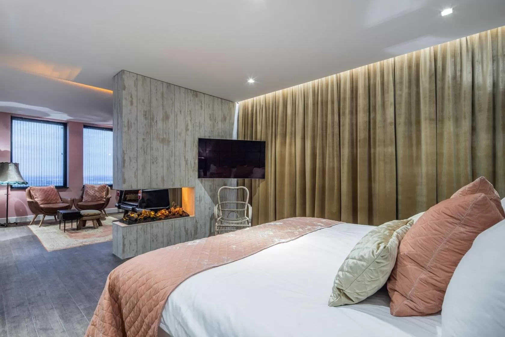 Bed in Van der Valk Hotel Utrecht