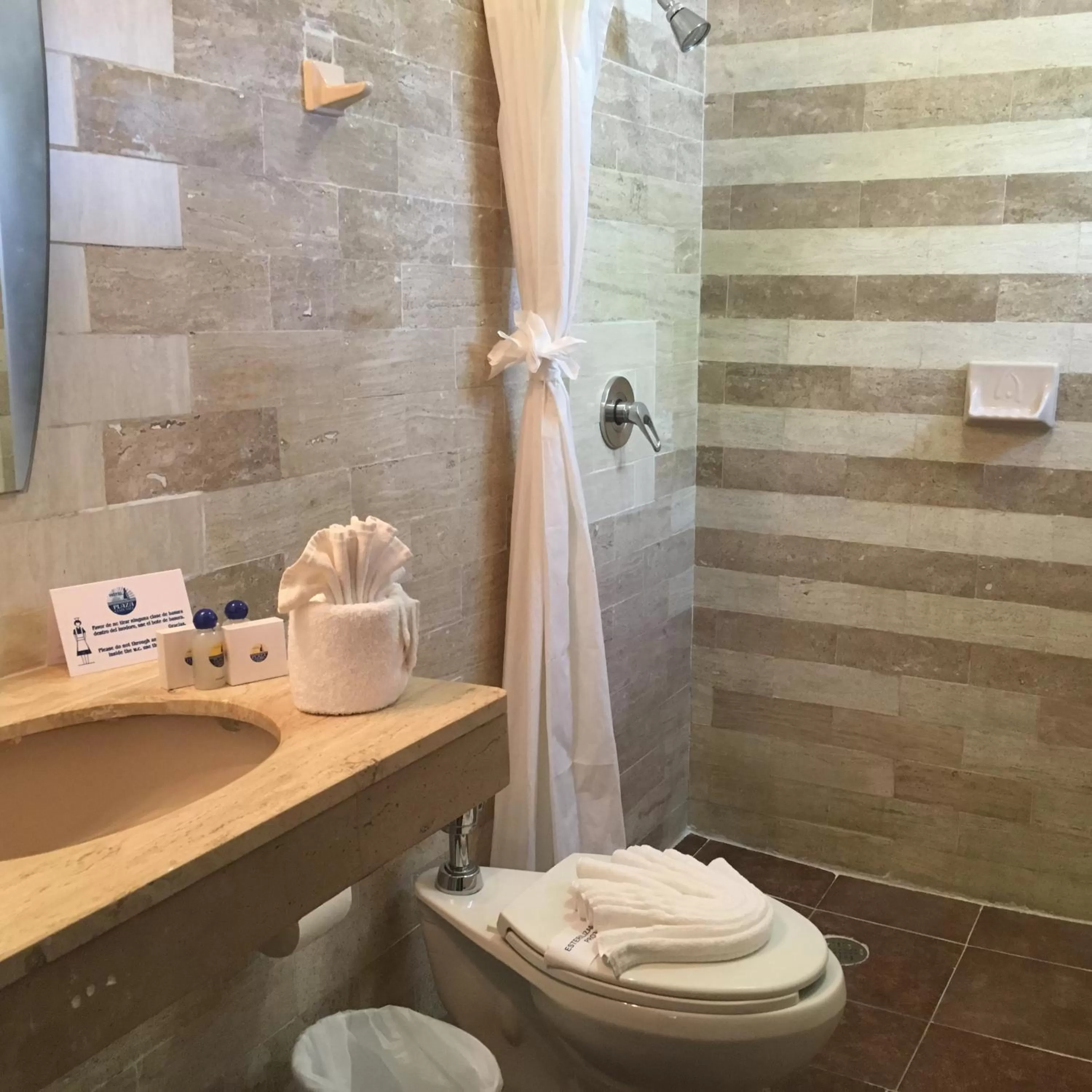 Toilet in Hotel Plaza Cozumel