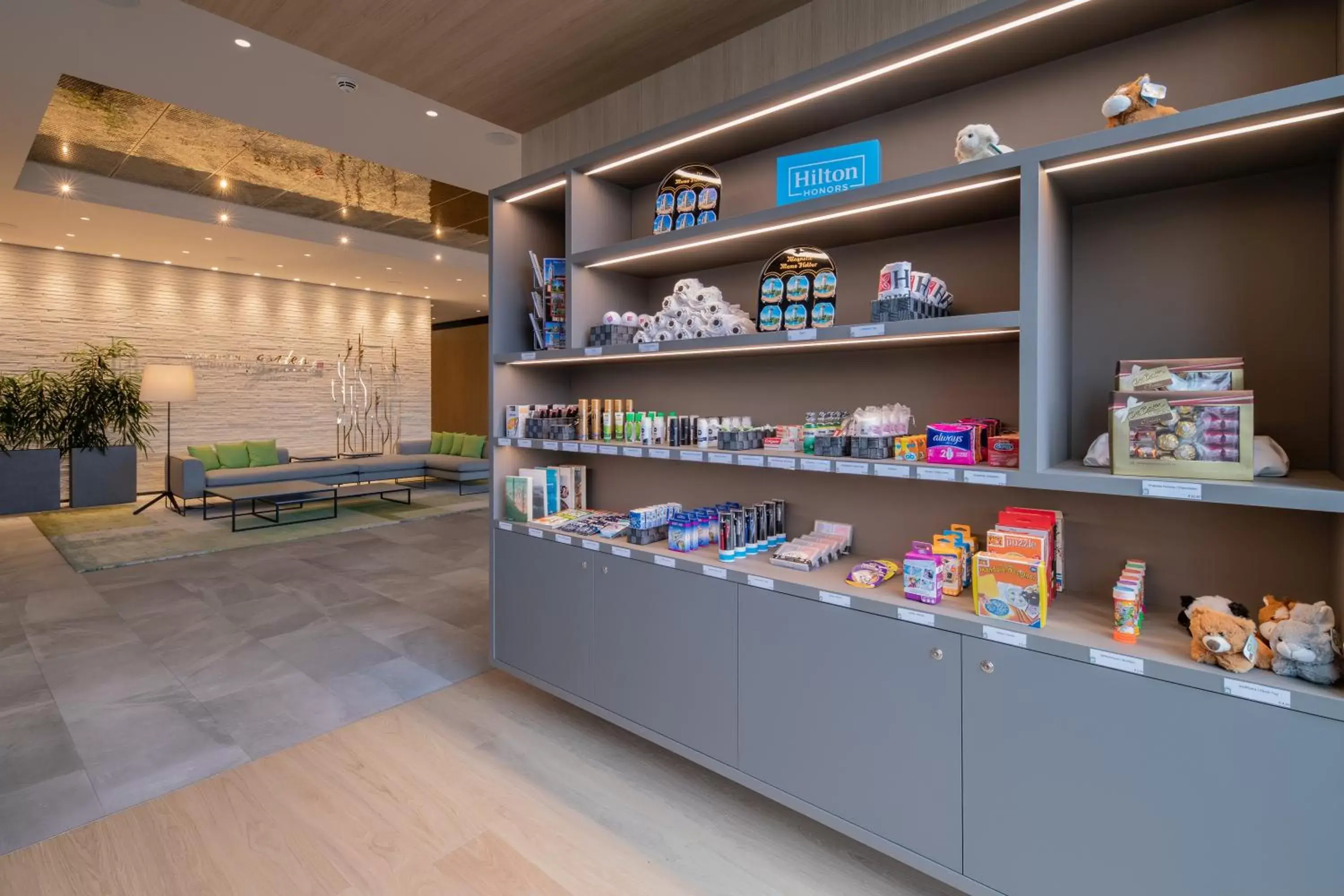 On-site shops in Hilton Garden Inn Wiener Neustadt