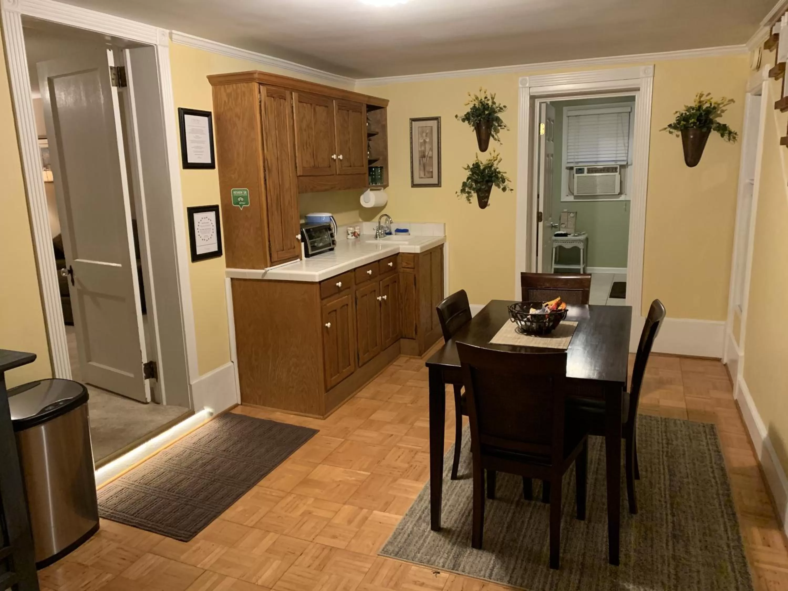 Kitchen or kitchenette, Kitchen/Kitchenette in The Inn on Front Street