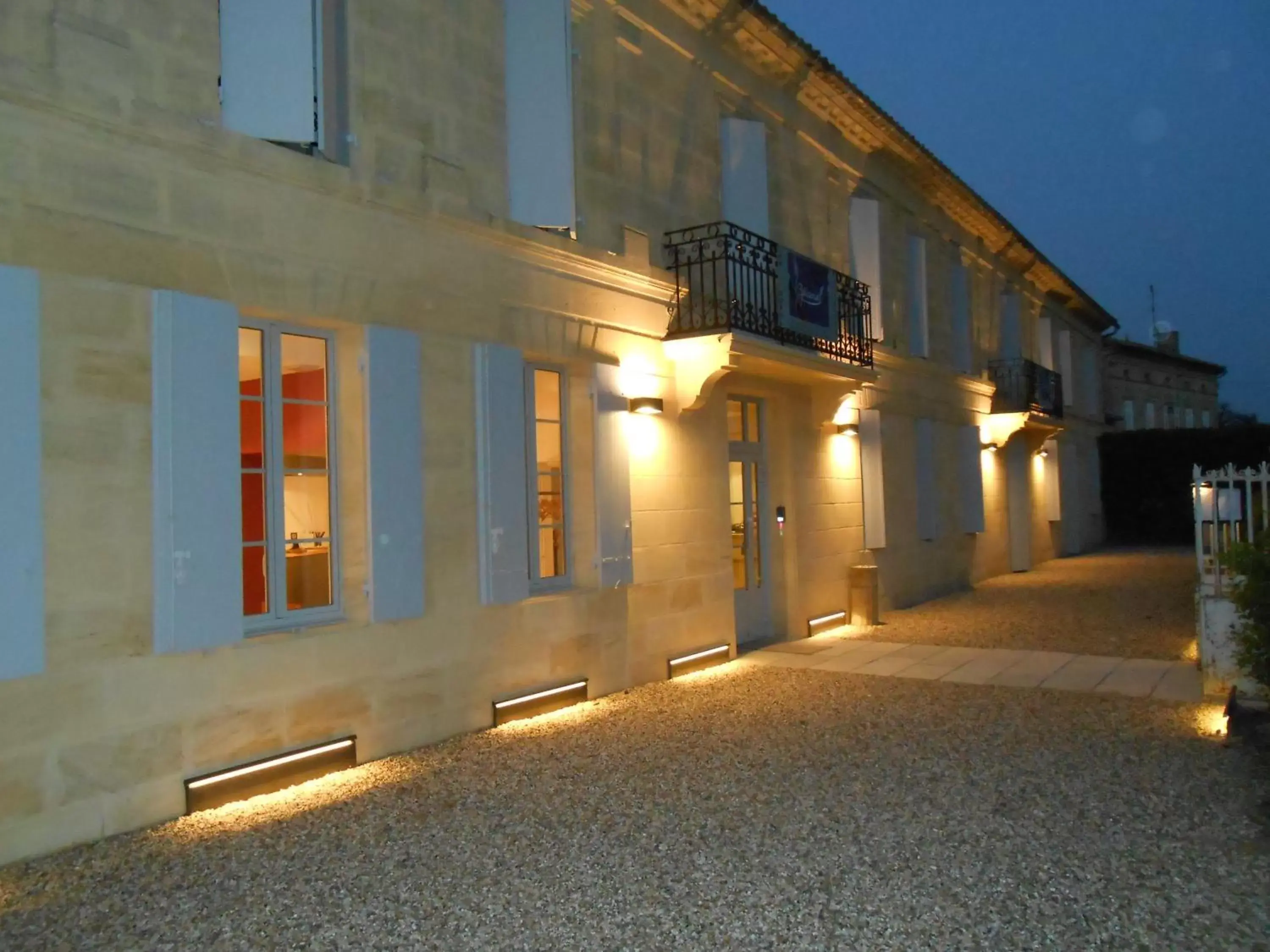 Facade/entrance, Property Building in Logis- Hôtel Spa Restaurant l'Epicurial