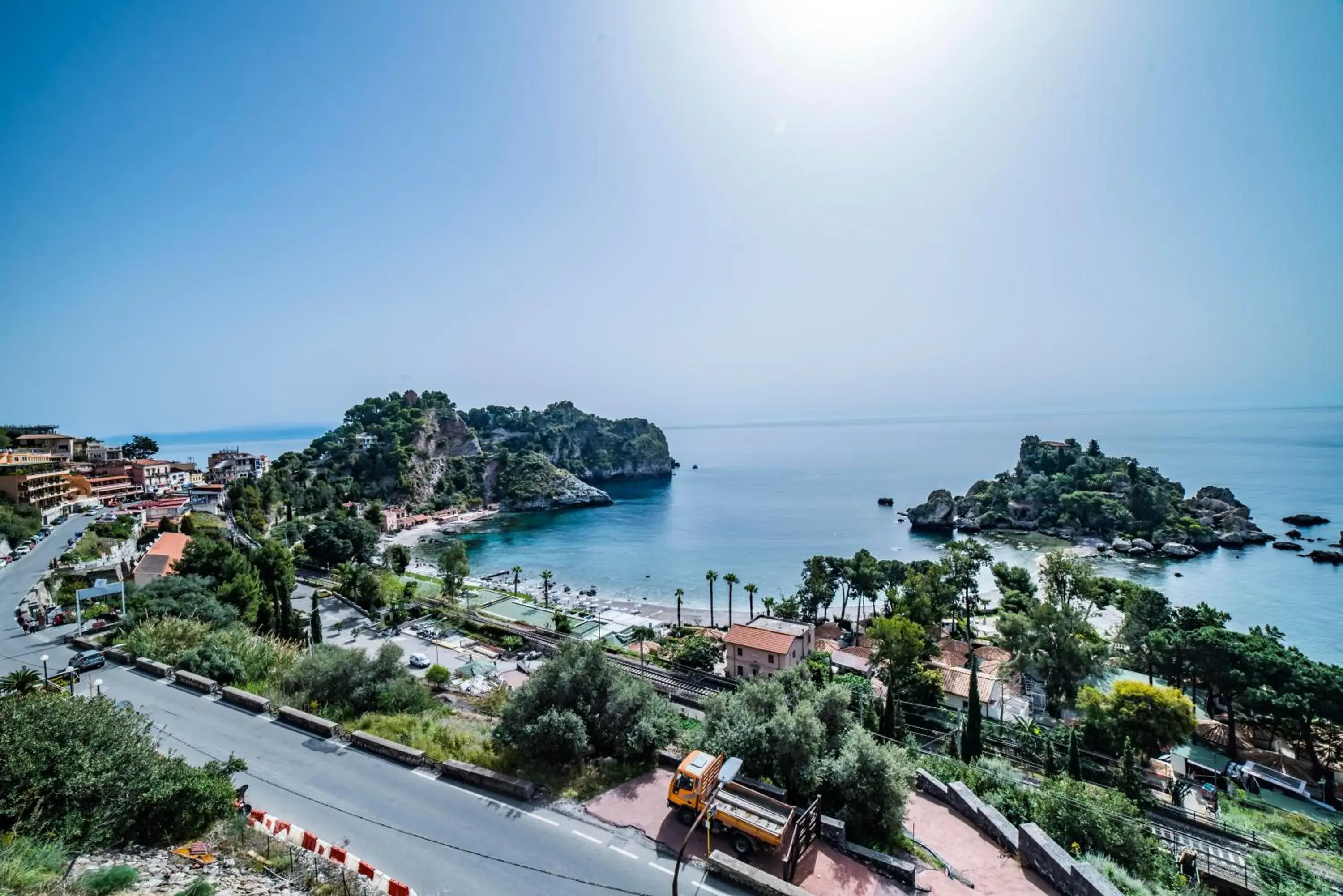 Beach in Hotel Isola Bella