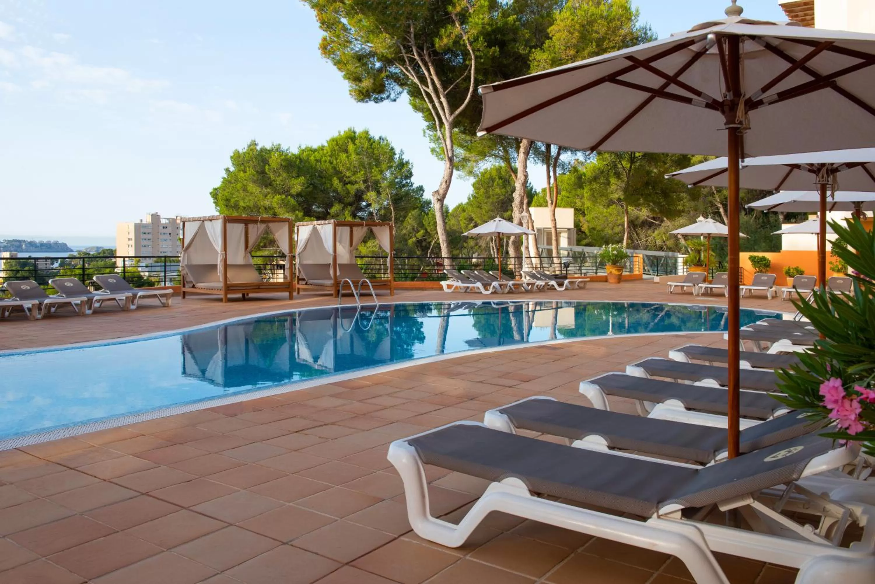 Swimming pool in Valentin Grand Park Suite Hotel