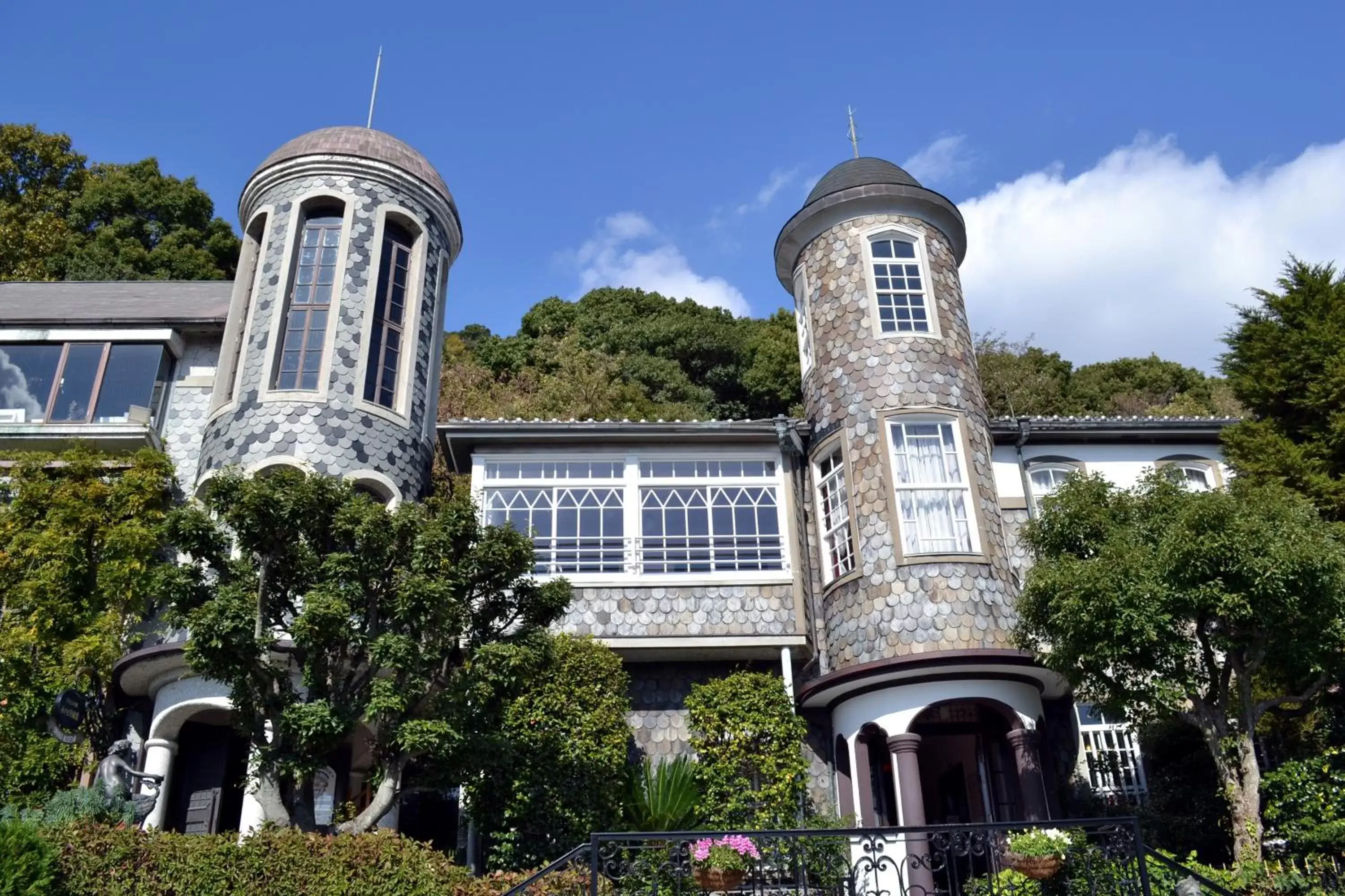 Nearby Landmark in Kobe Sannomiya Tokyu REI Hotel