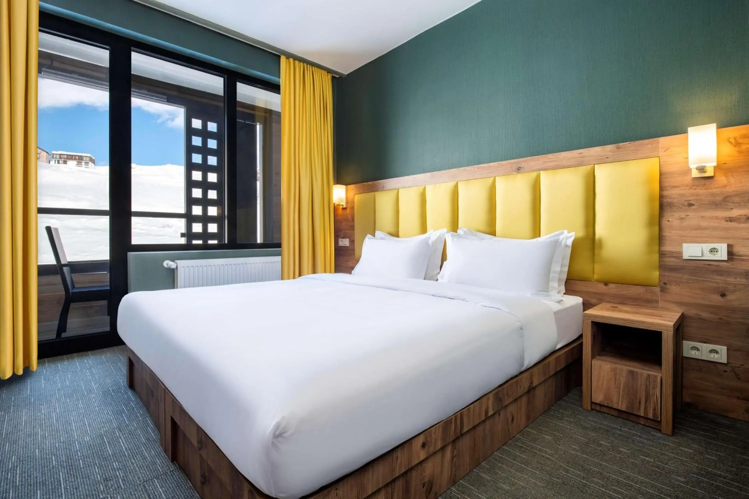 Photo of the whole room, Bed in Best Western Gudauri Photo of the whole room, Bed in Best Western Gudauri