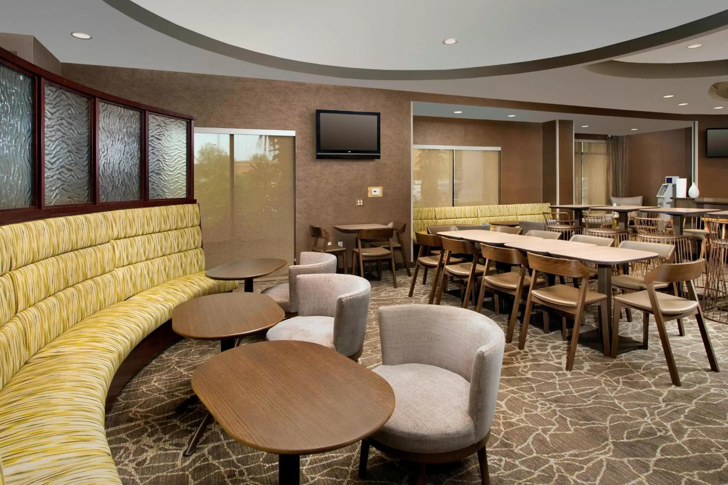 Breakfast, Restaurant/Places to Eat in SpringHill Suites by Marriott Jacksonville North I-95 Area