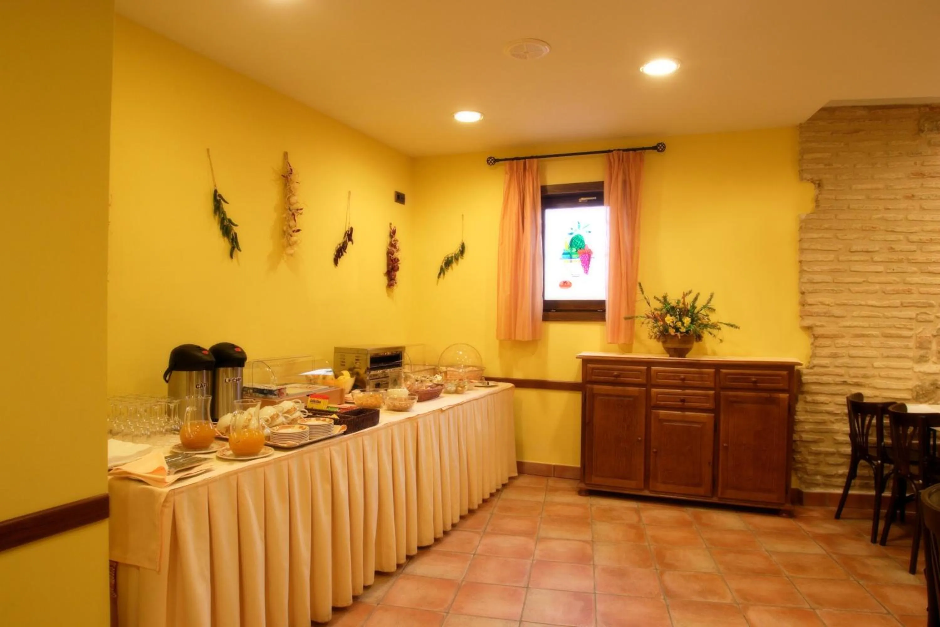 Restaurant/places to eat in Eurico