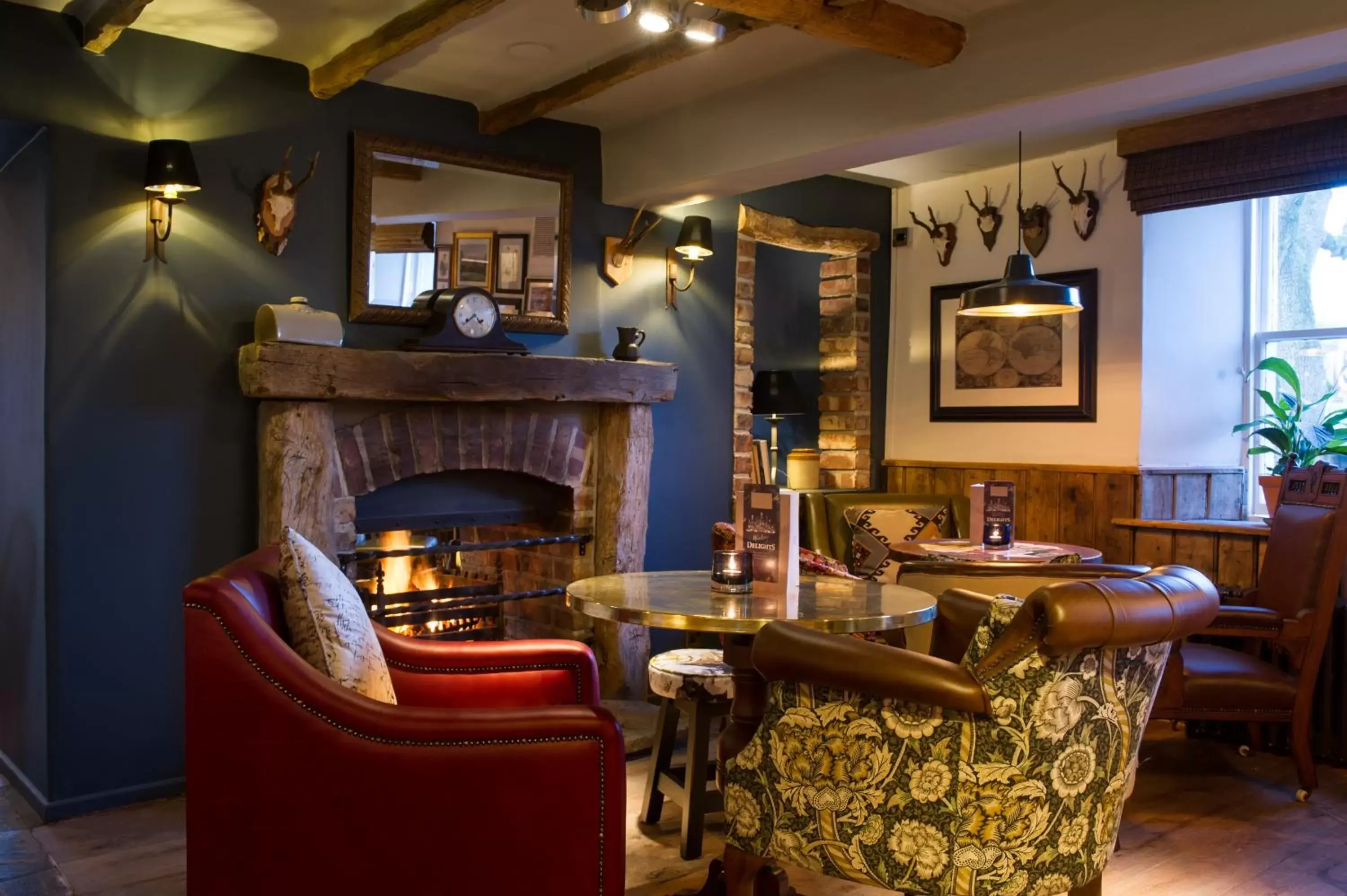 Food and drinks, Lounge/Bar in The Melville Inn by Innkeeper's Collection