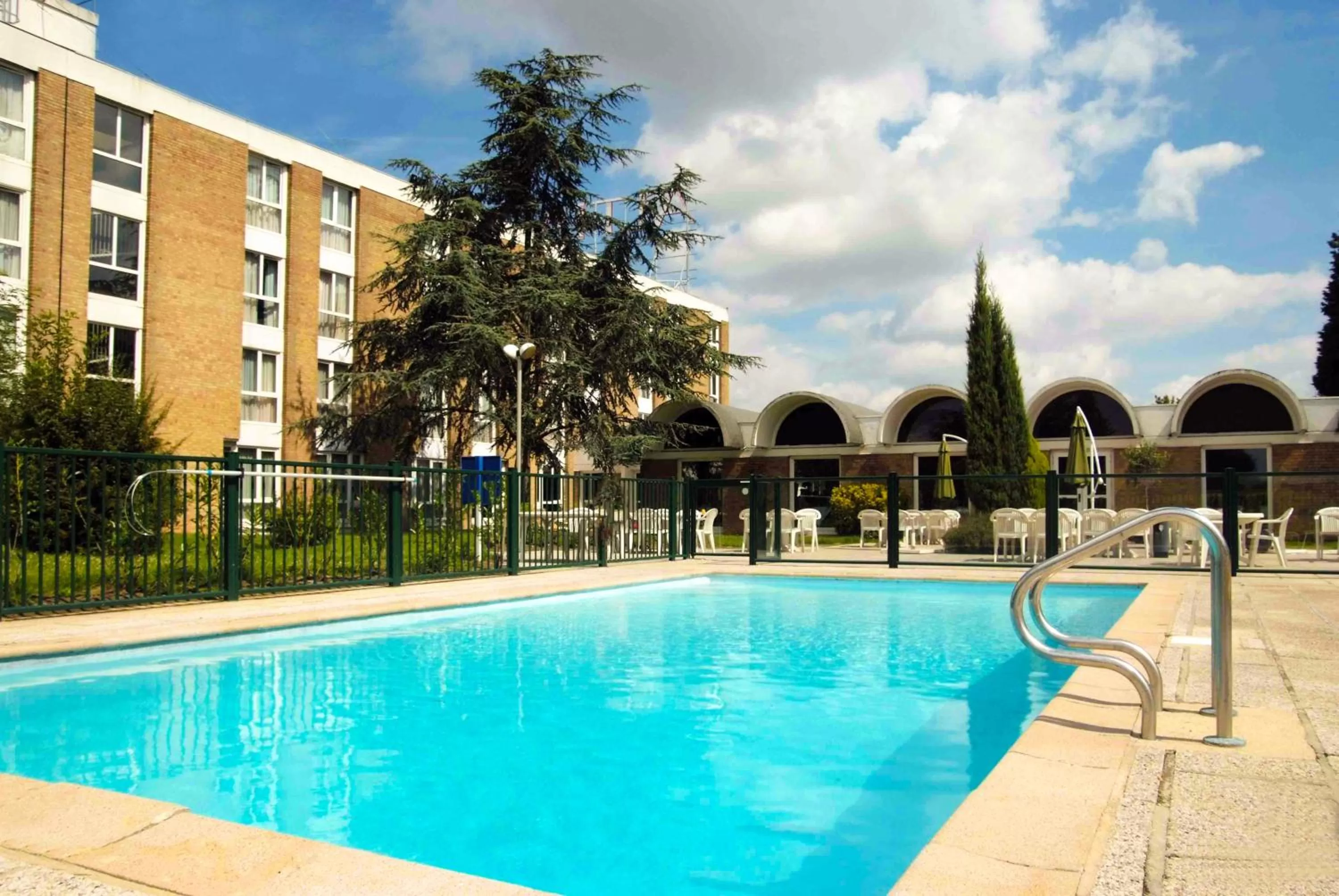 Property building in ibis Styles Lille Neuville en Ferrain