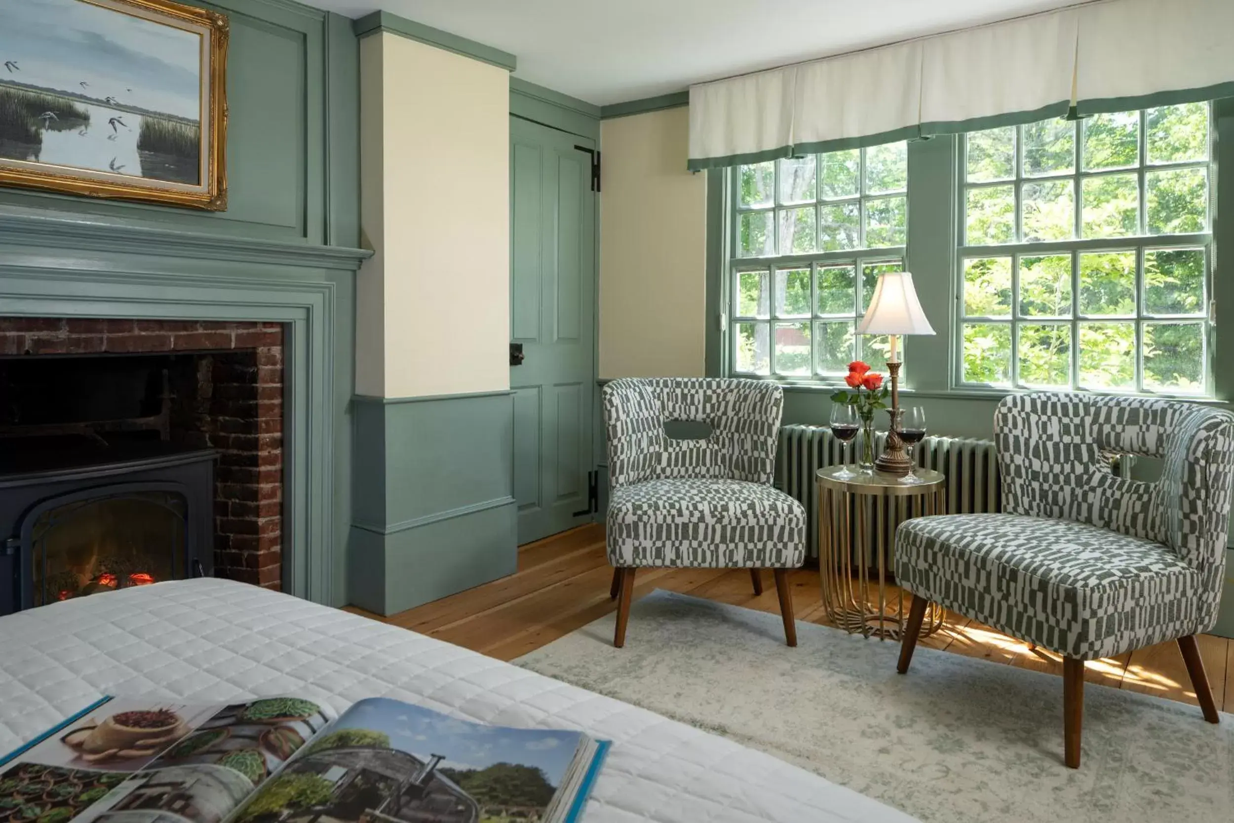 Seating Area in Waldo Emerson Inn