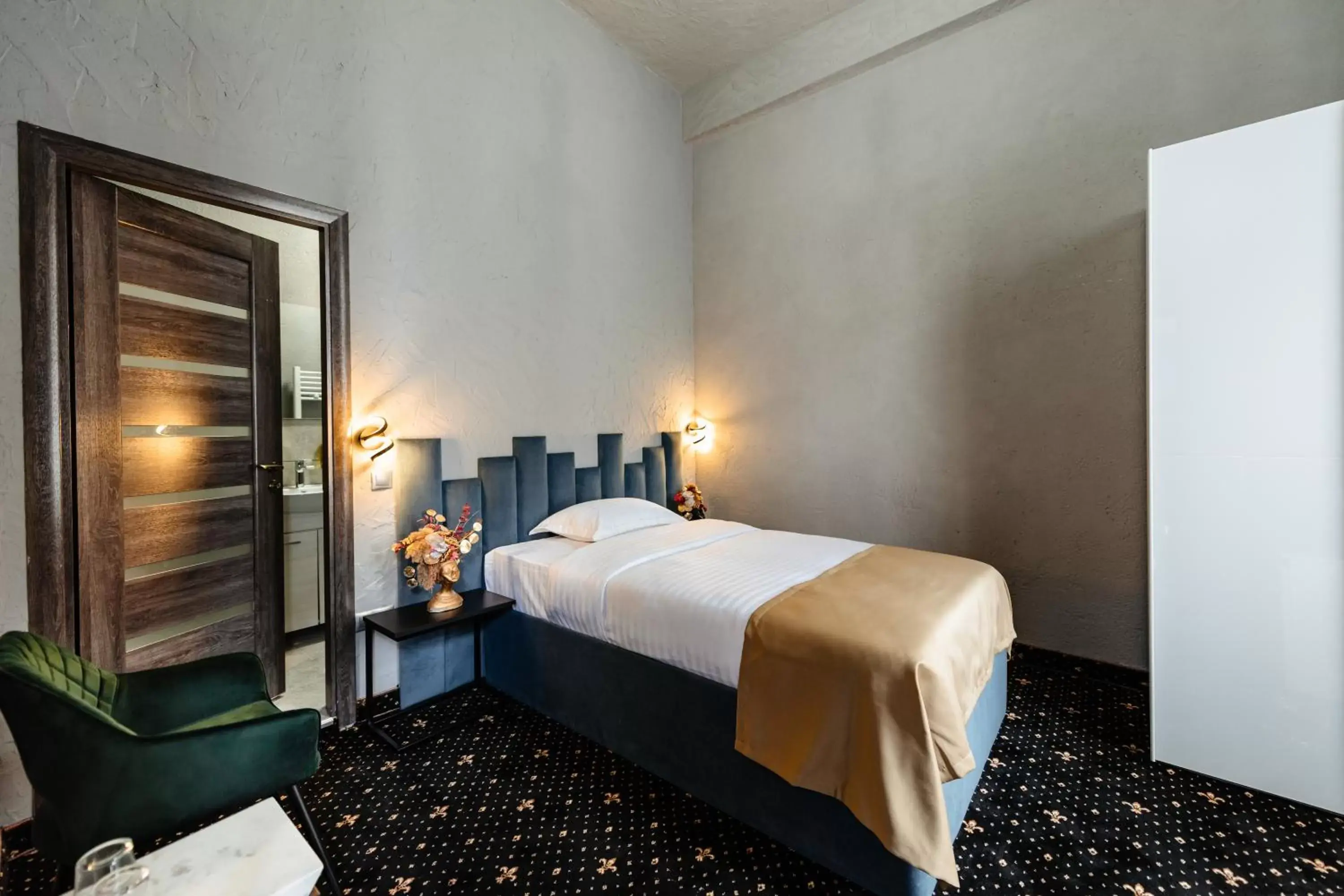 Single Room in Palace Bulevard Inn Single Room in Palace Bulevard Inn