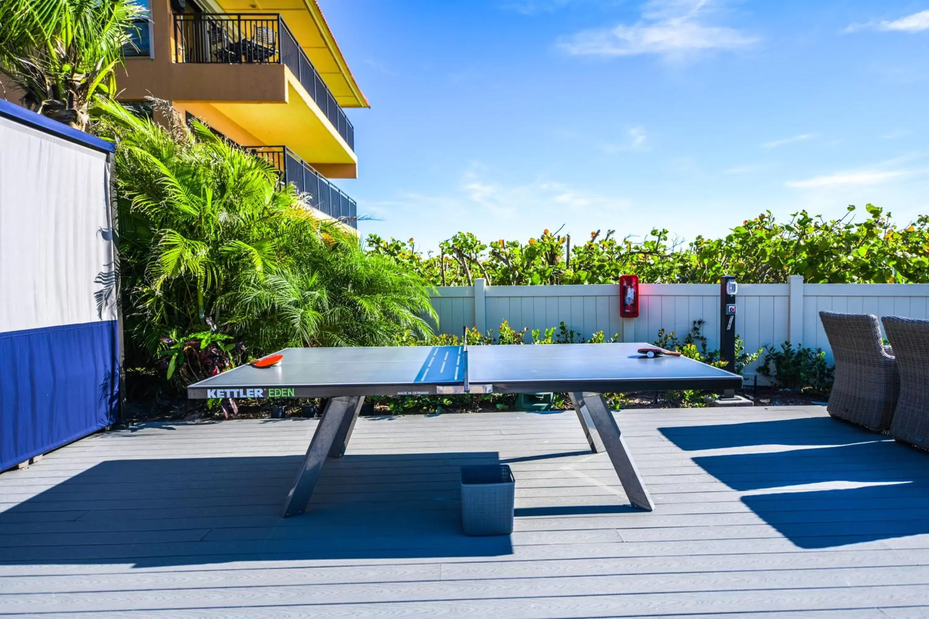 Table tennis, Swimming Pool in Anna Maria Beach Resort