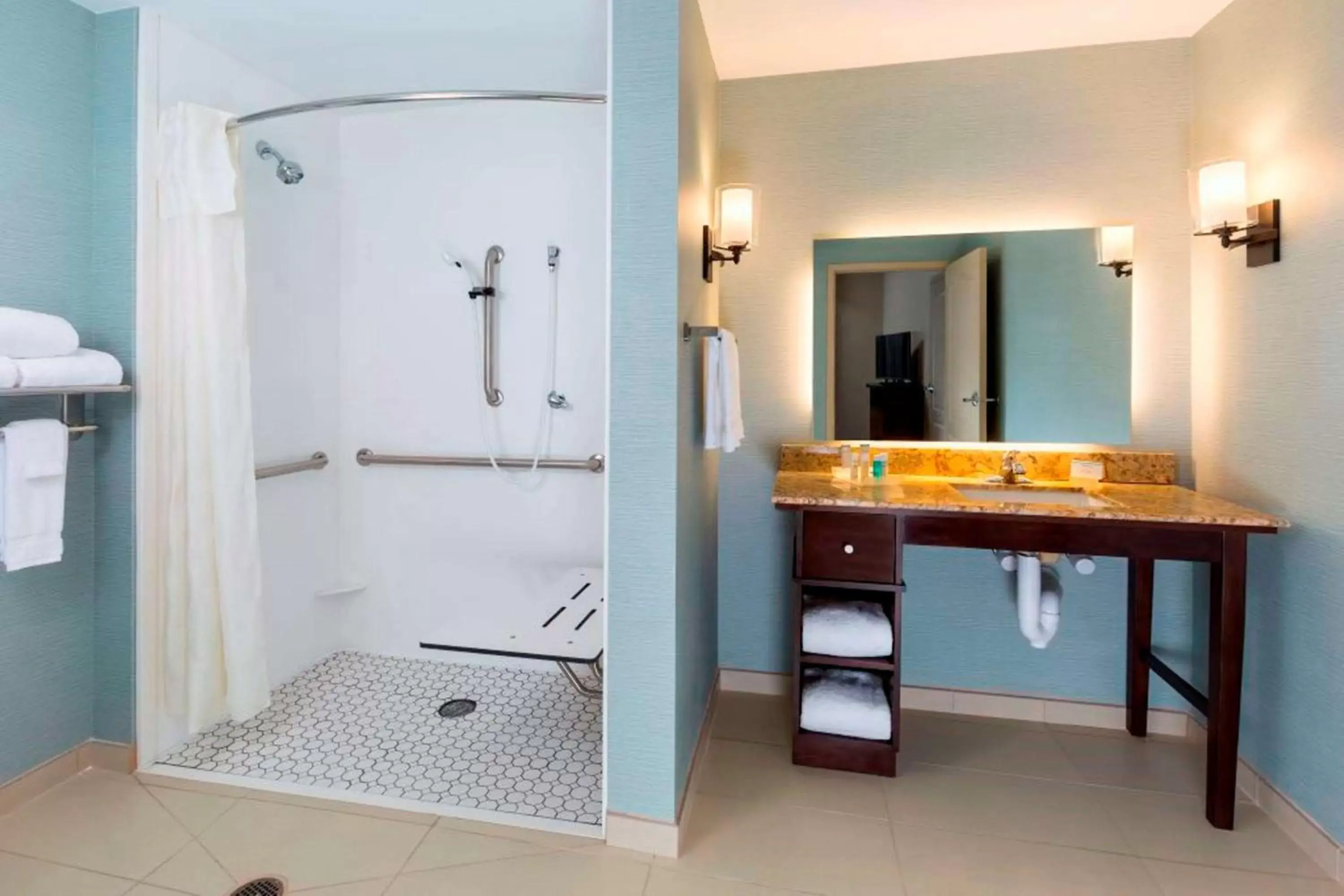 Bathroom in Homewood Suites by Hilton Akron/Fairlawn