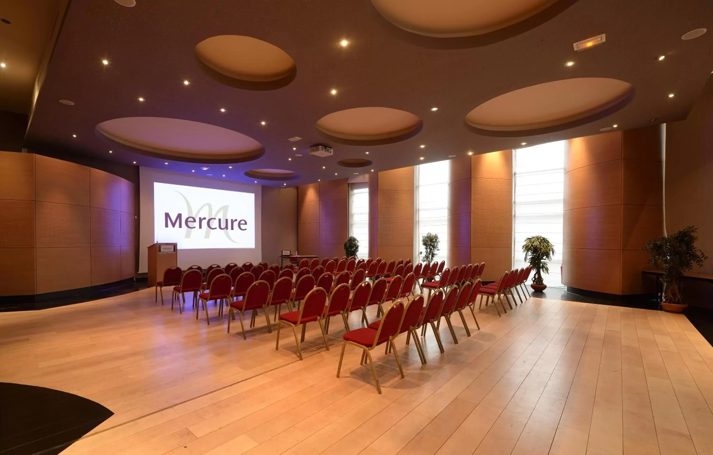 Business facilities in Mercure Rouen Centre Champ de Mars