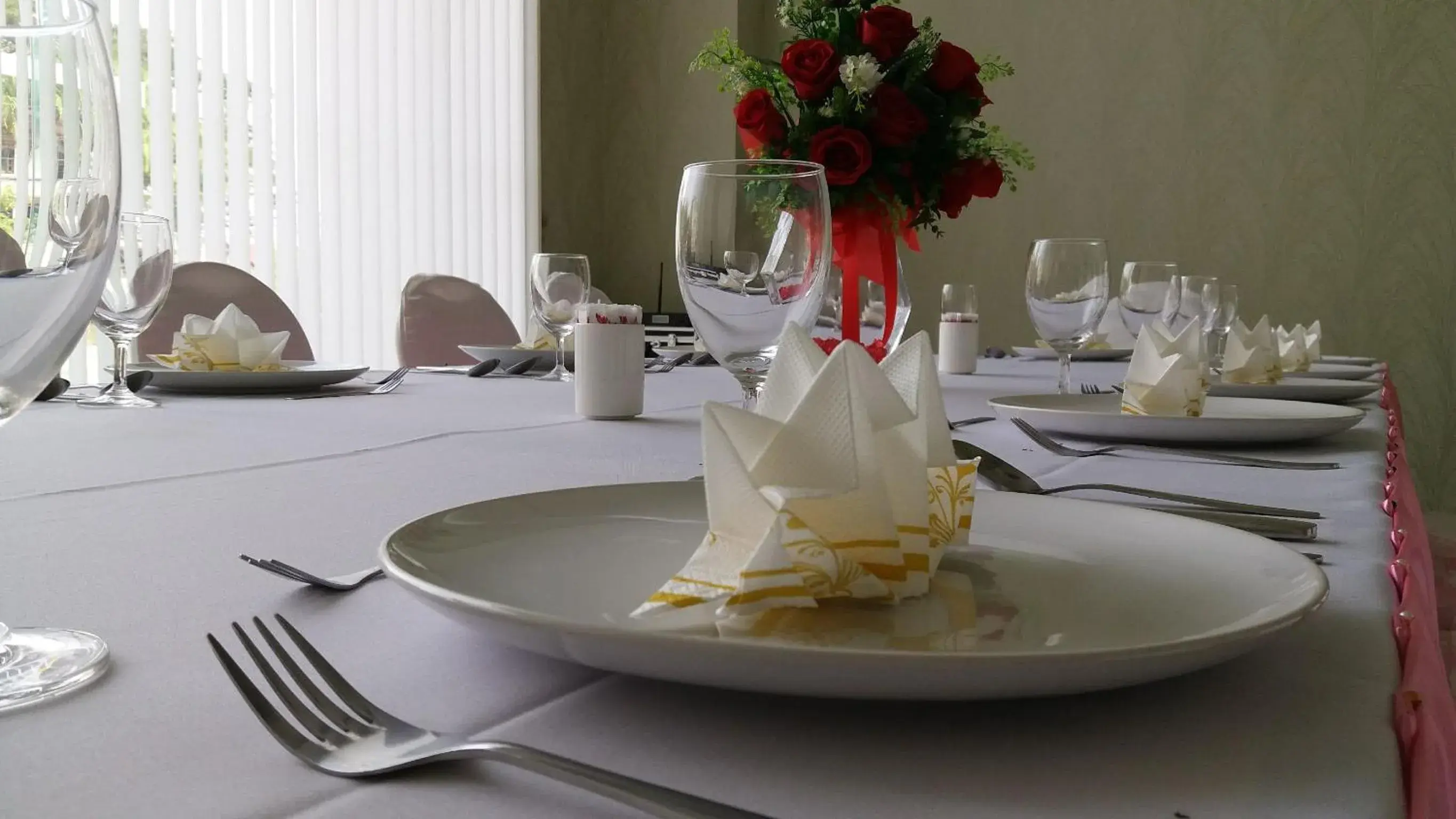 Food and drinks in Hansanan Hotel Food and drinks in Hansanan Hotel