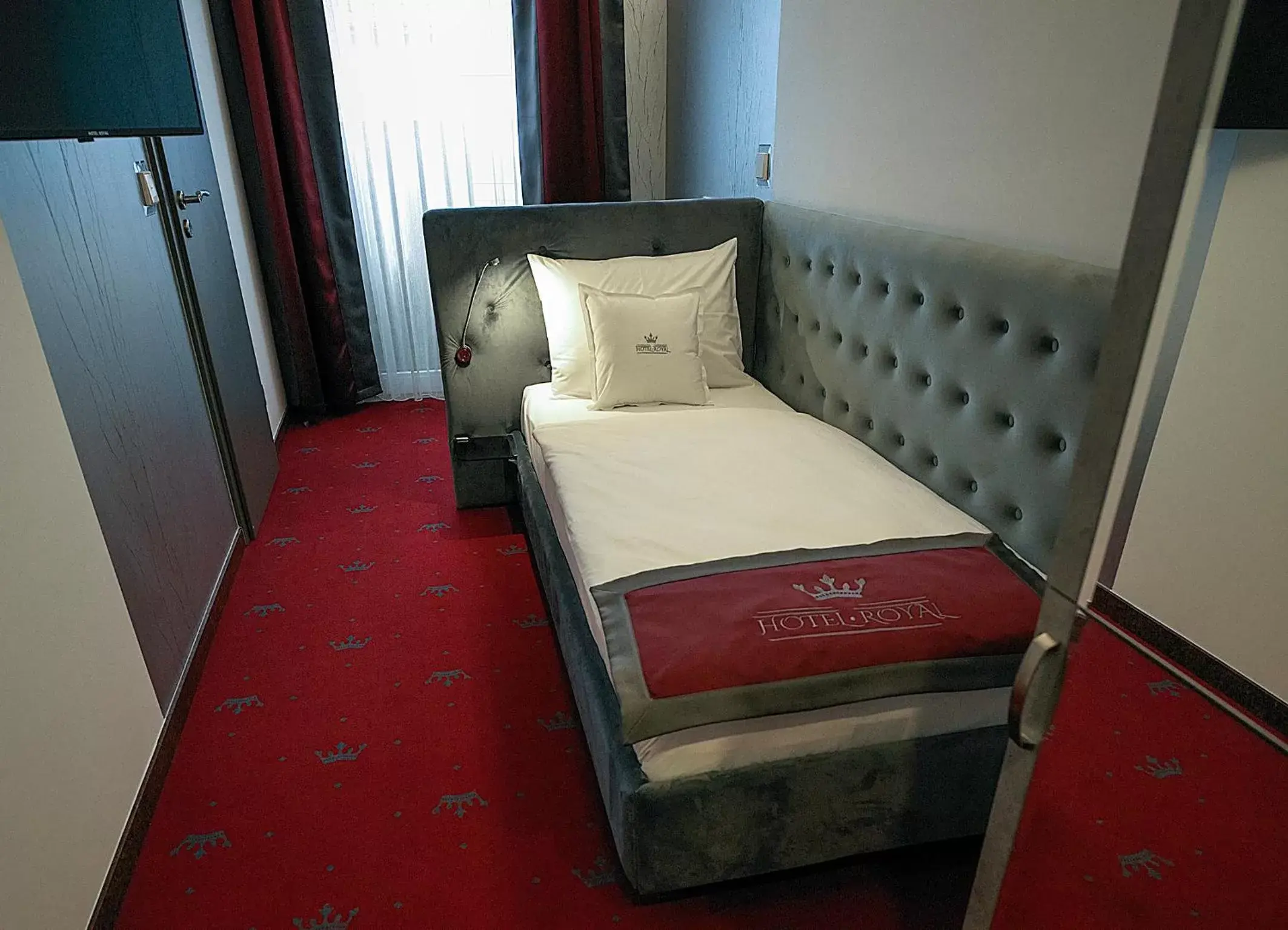 Single Room in Hotel Royal Single Room in Hotel Royal