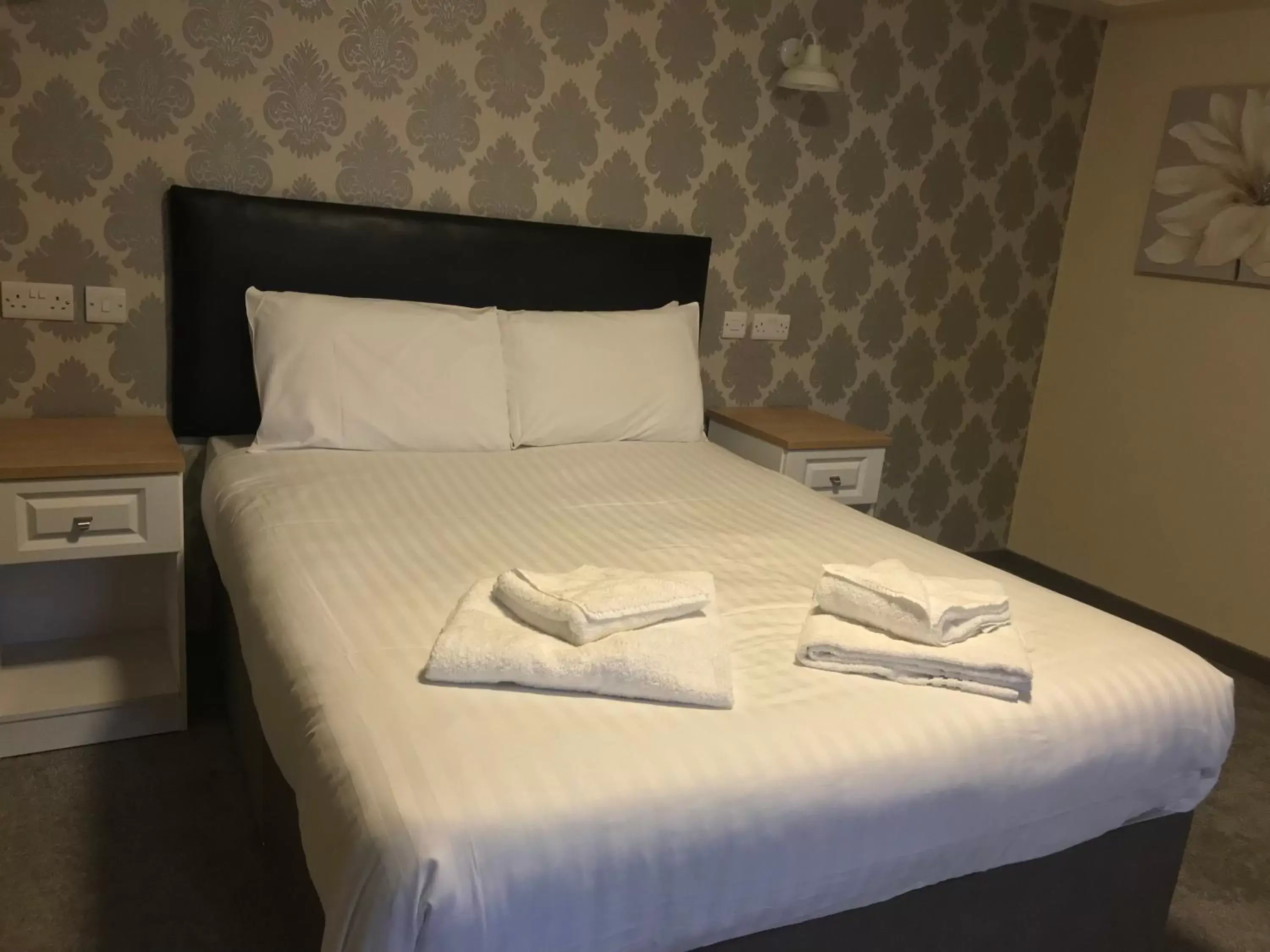 Double Room - Disability Access in Alcester Inn