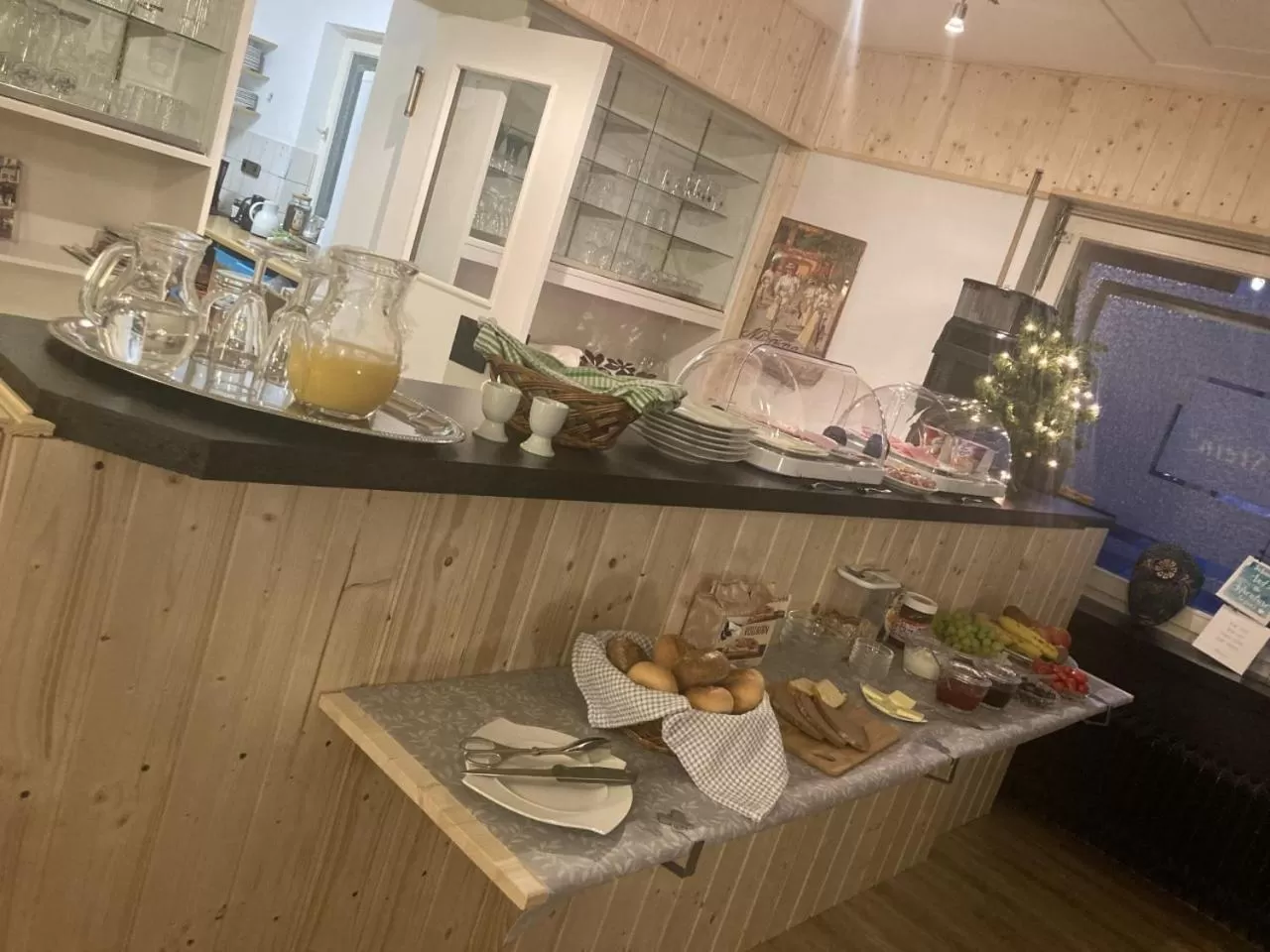 Breakfast in Bed & Breakfast Weisser Stein