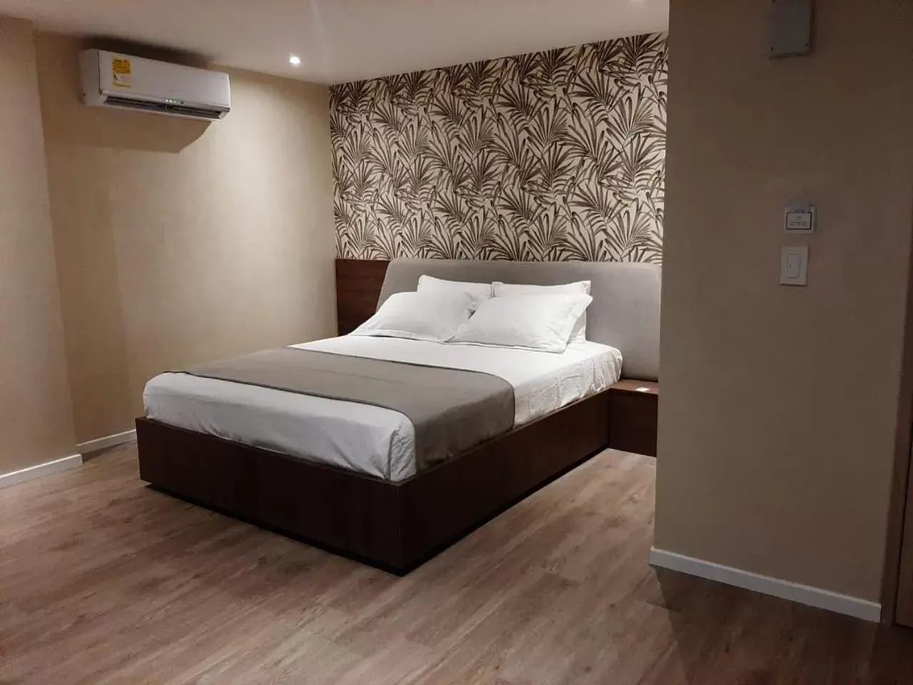 Deluxe Double Room in Eslait Hotel & Apartamentos Deluxe Double Room in Eslait Hotel & Apartamentos