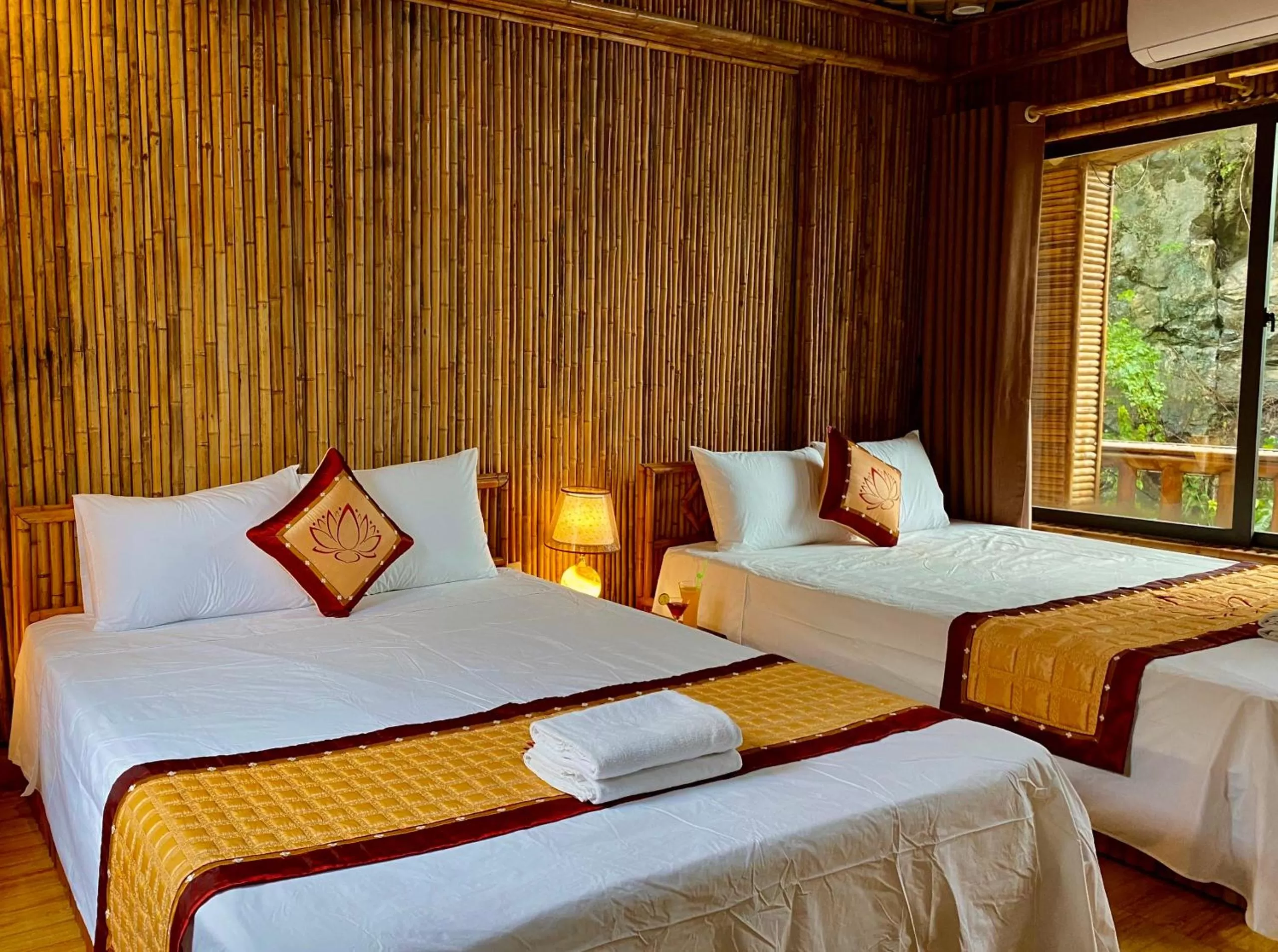 Photo of the whole room, Bed in Bamboo Hill Villa