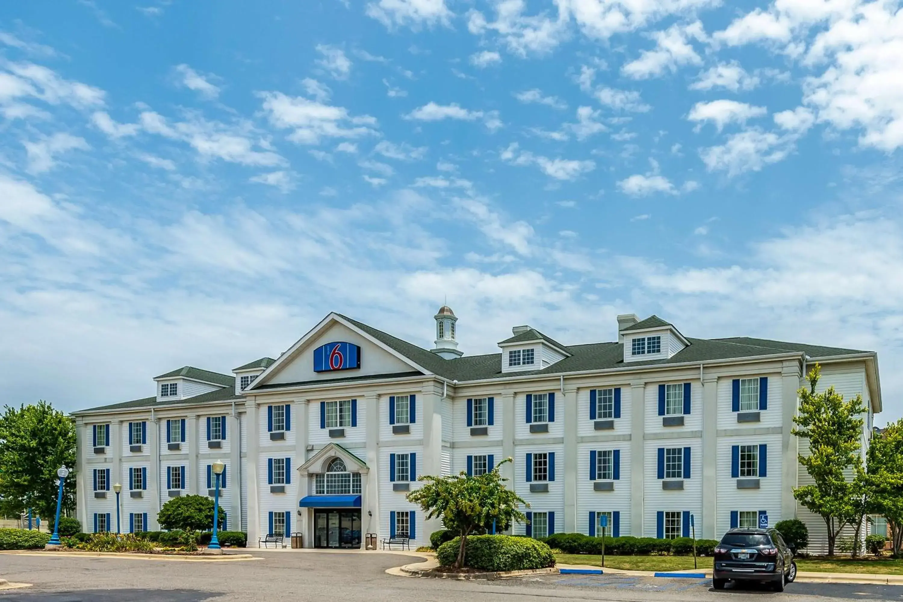 Property Building in Motel 6-Shreveport, LA