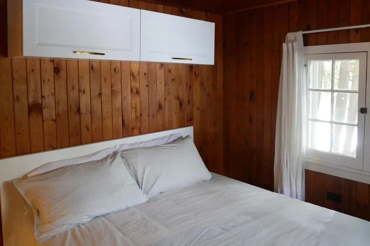 Bed in Walker Lake Resort
