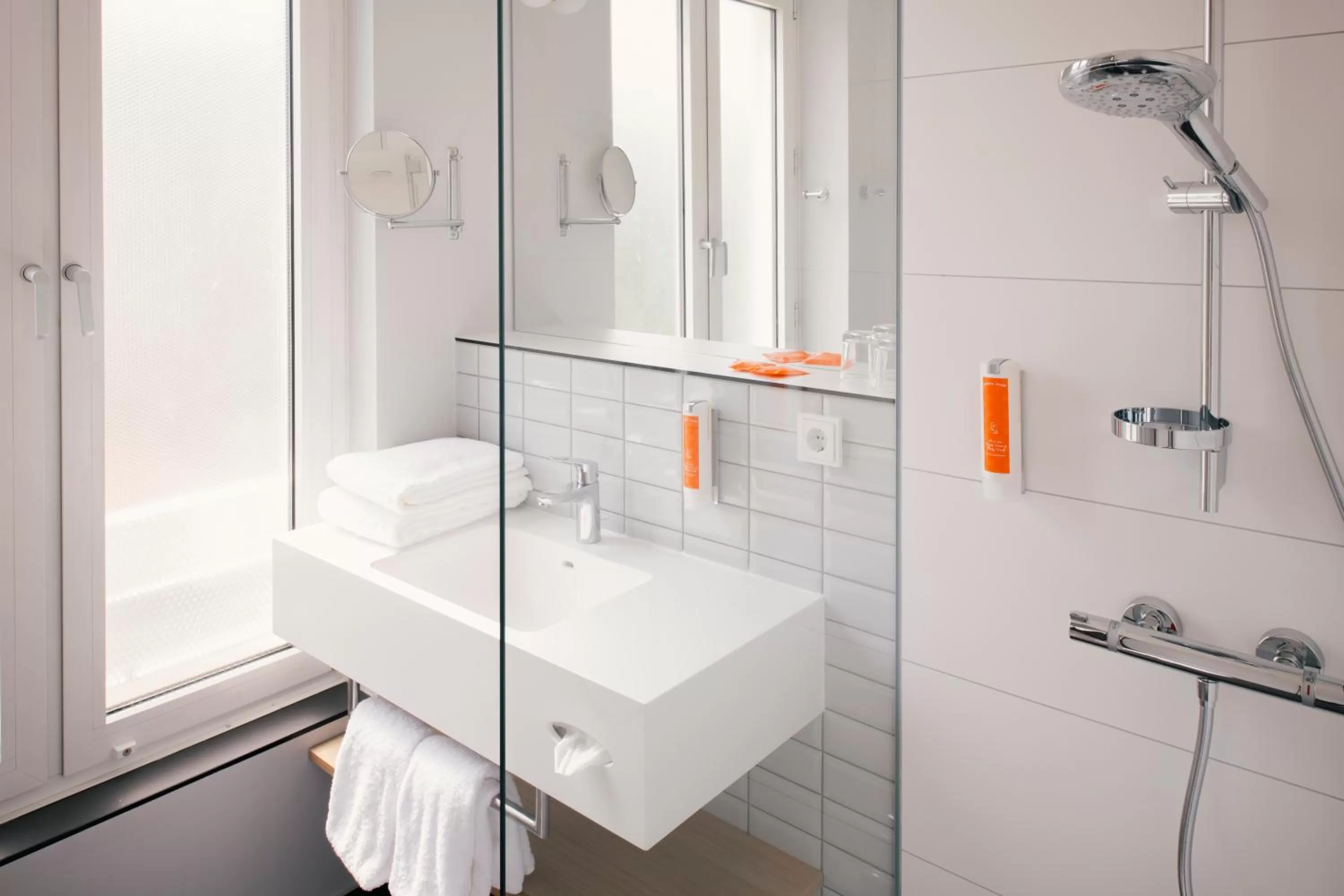 Bathroom in Vienna House Easy by Wyndham Leipzig