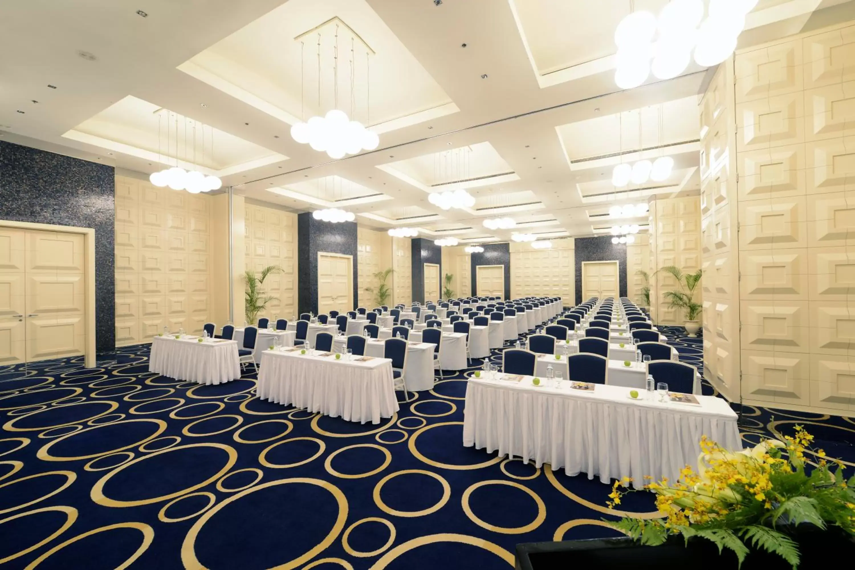 Business facilities in Mövenpick Hotel Mactan Island Cebu