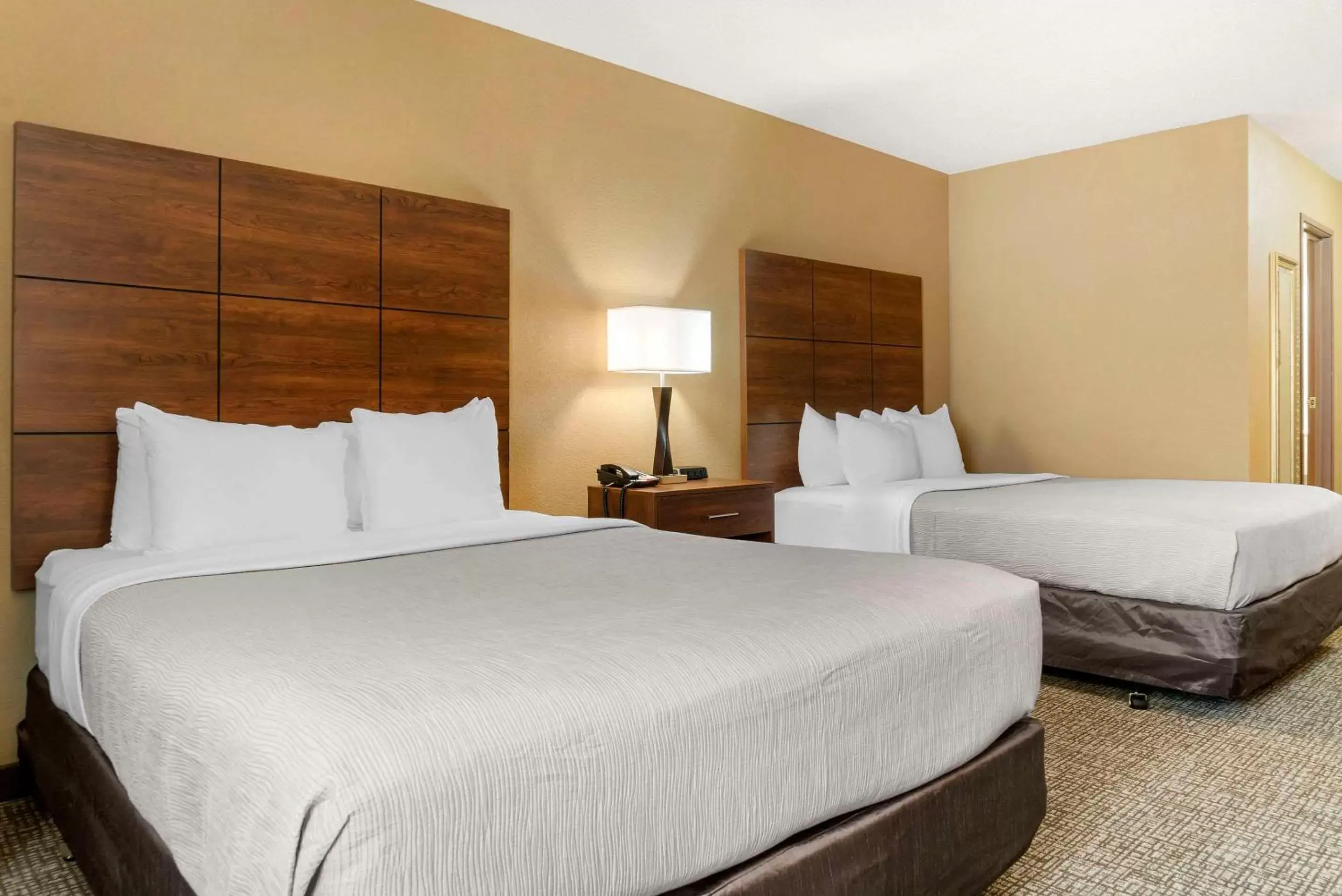 Bedroom, Bed in Quality Inn & Suites
