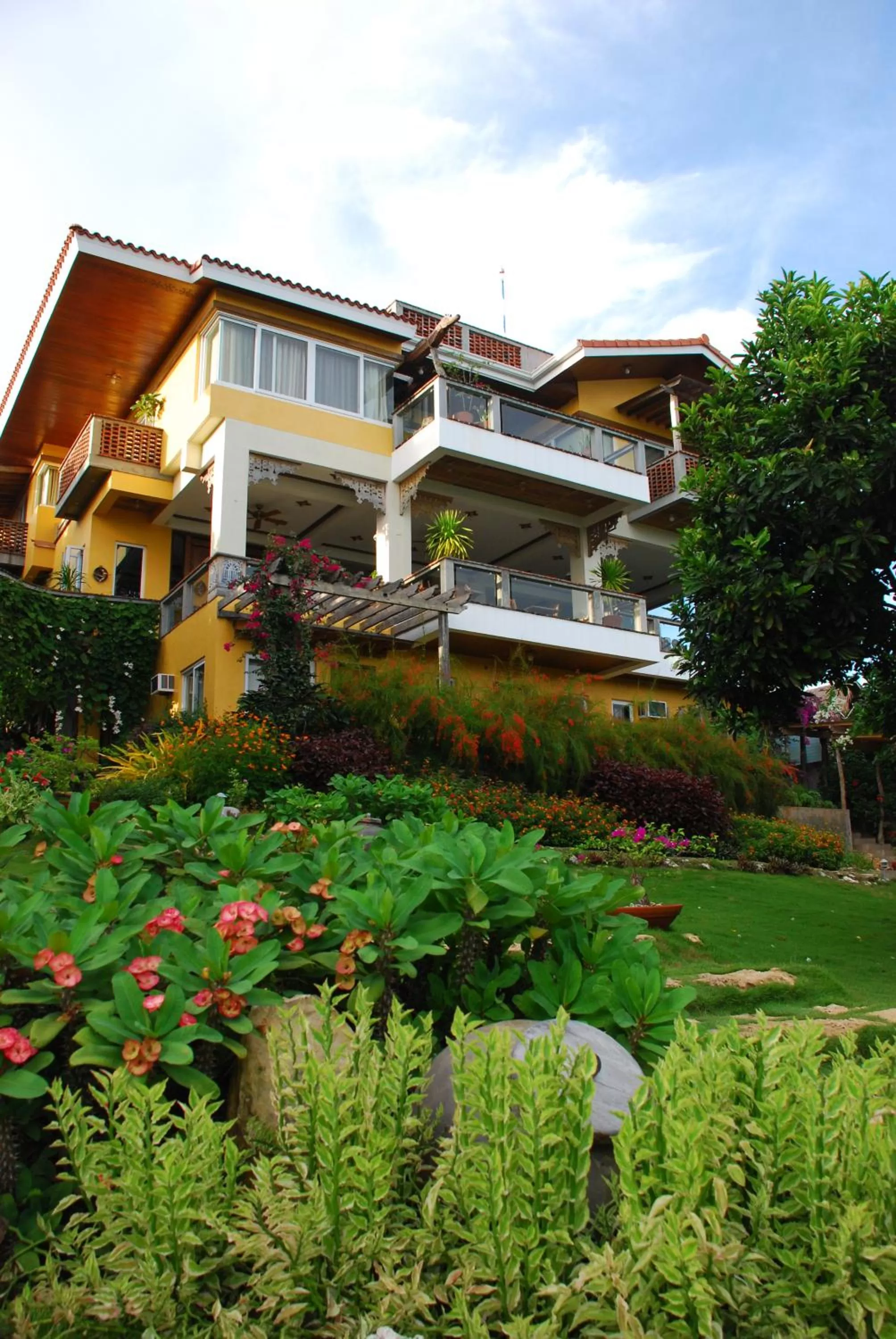 Property building in Amarela Resort