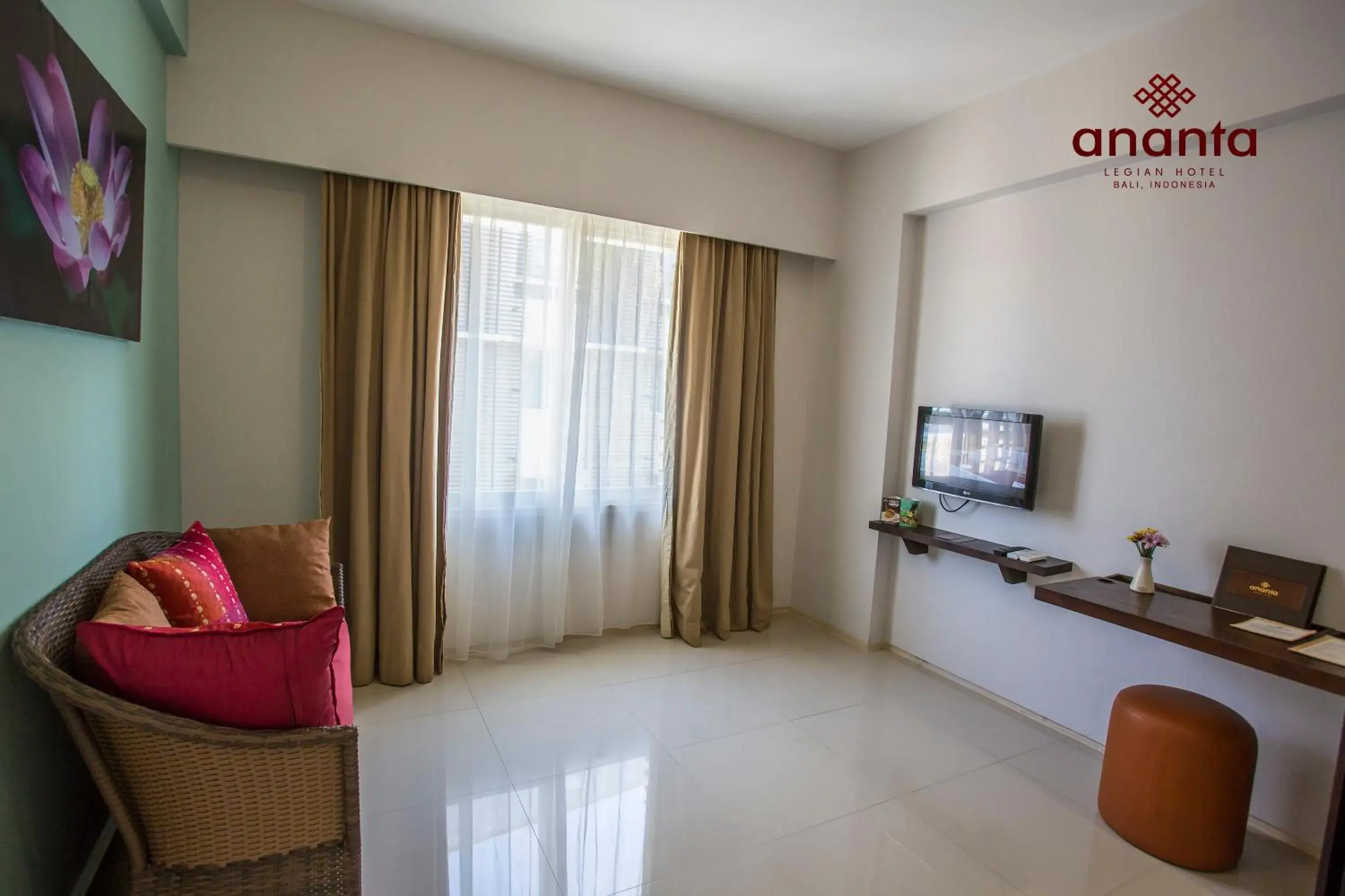 Bed, Seating Area in Ananta Legian Hotel