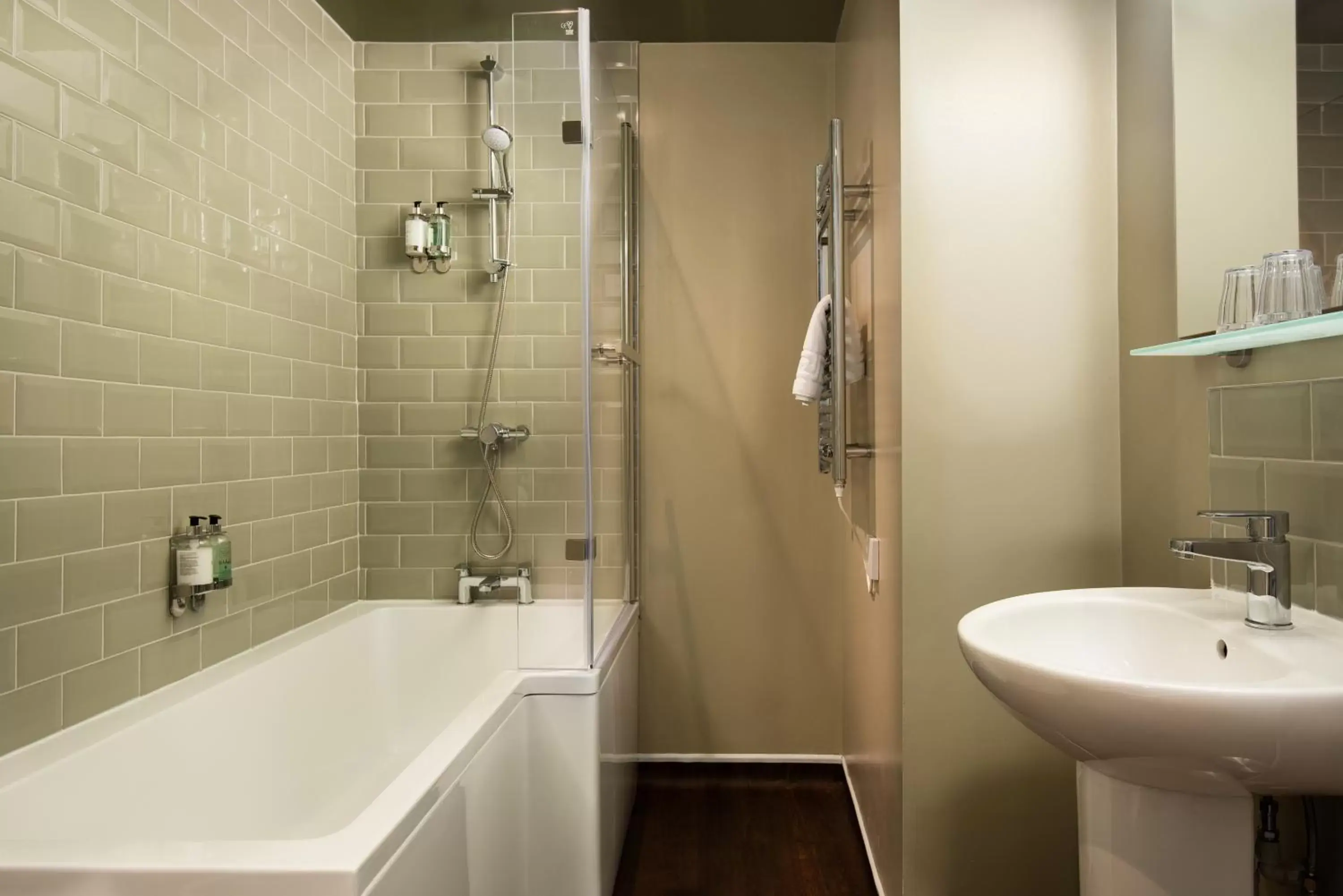 Shower, Bathroom in The Angel Inn - The Inn Collection Group