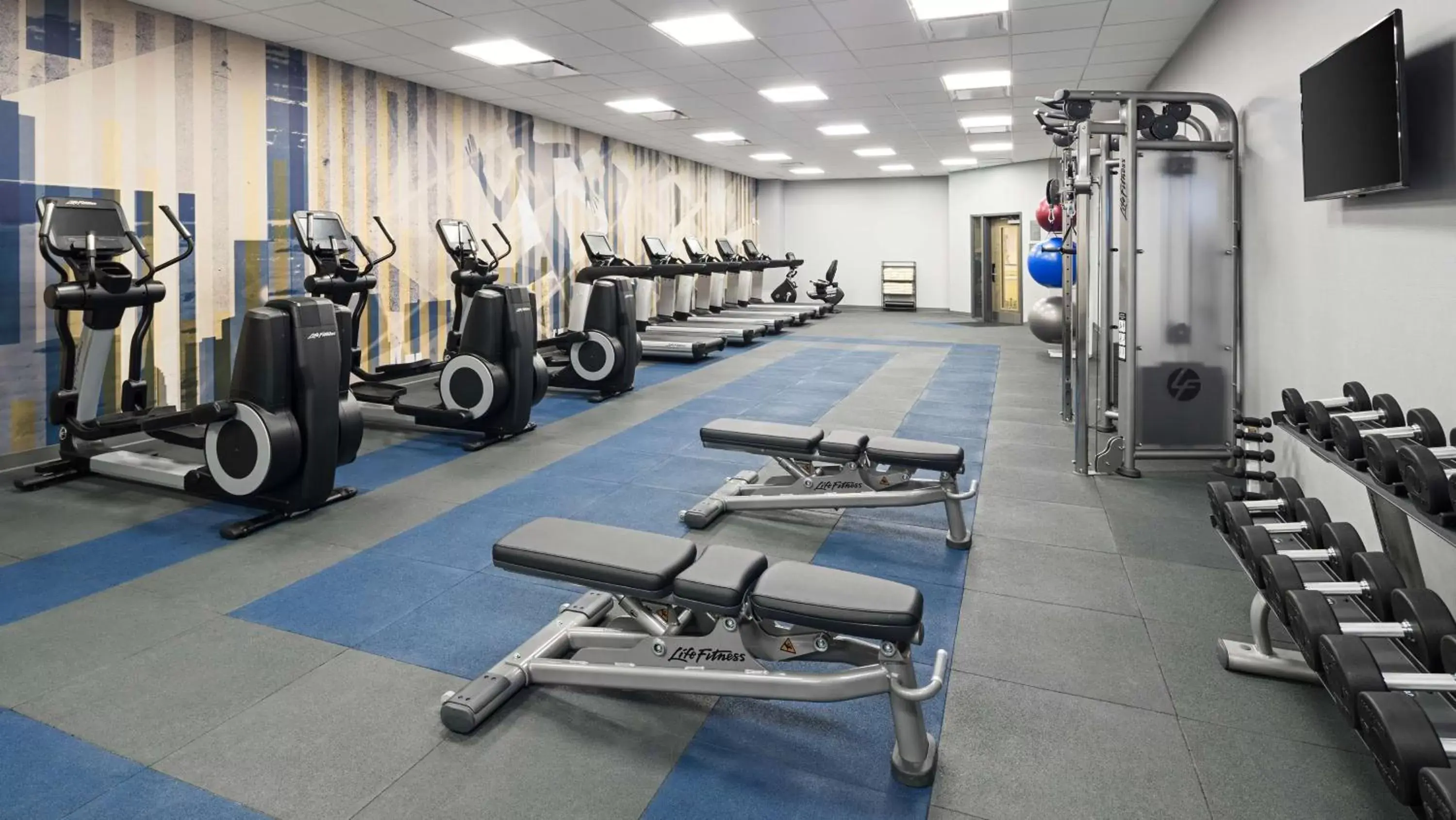 Spa and wellness centre/facilities, Fitness Center/Facilities in Hyatt House Jersey City