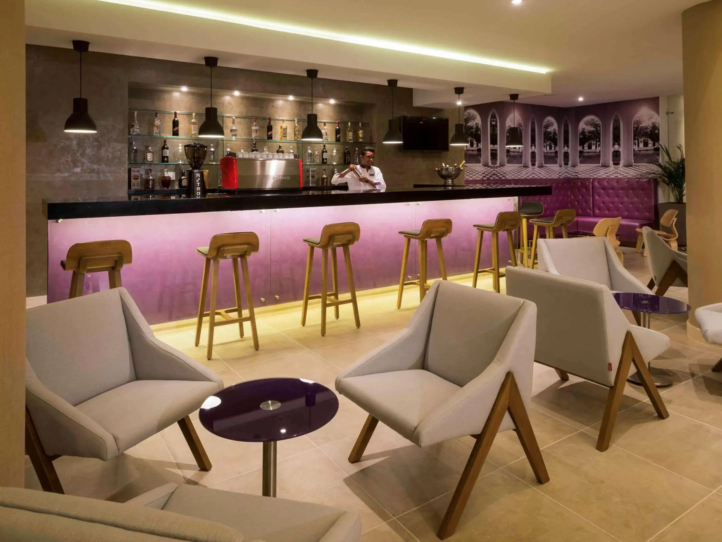 Lounge or bar, Lounge/Bar in Mercure Santa Marta Emile