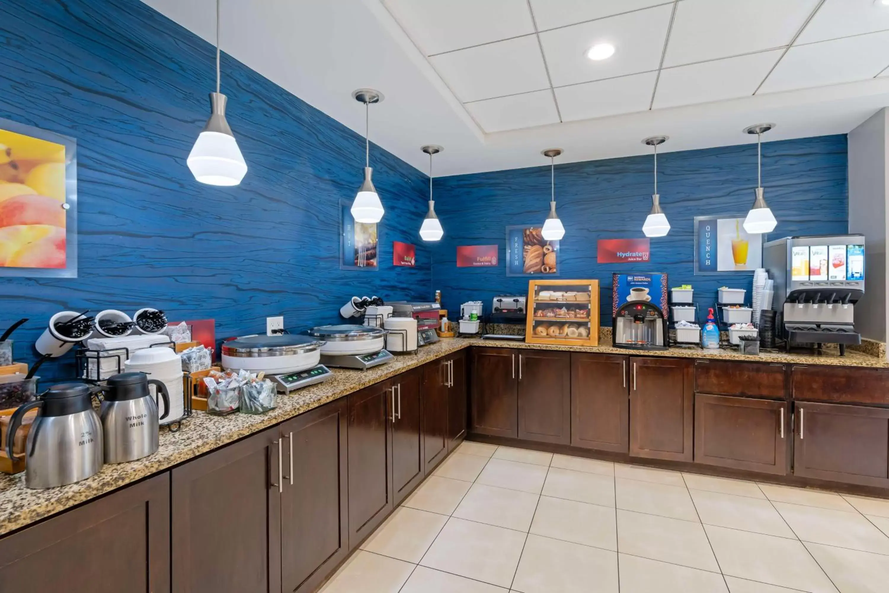 Breakfast in Best Western Plus Daytona Inn Seabreeze Breakfast in Best Western Plus Daytona Inn Seabreeze