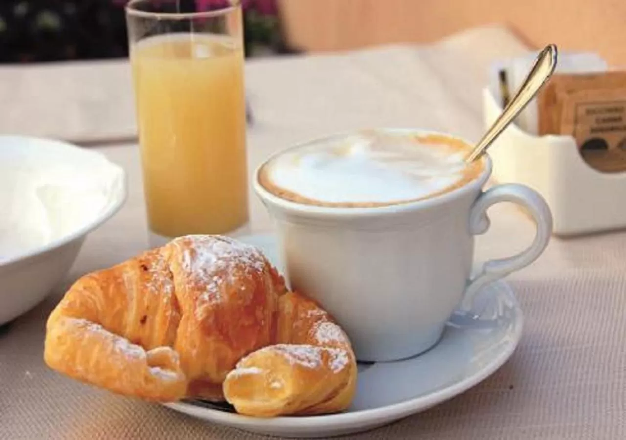 Breakfast in Roma Resort Colosseum