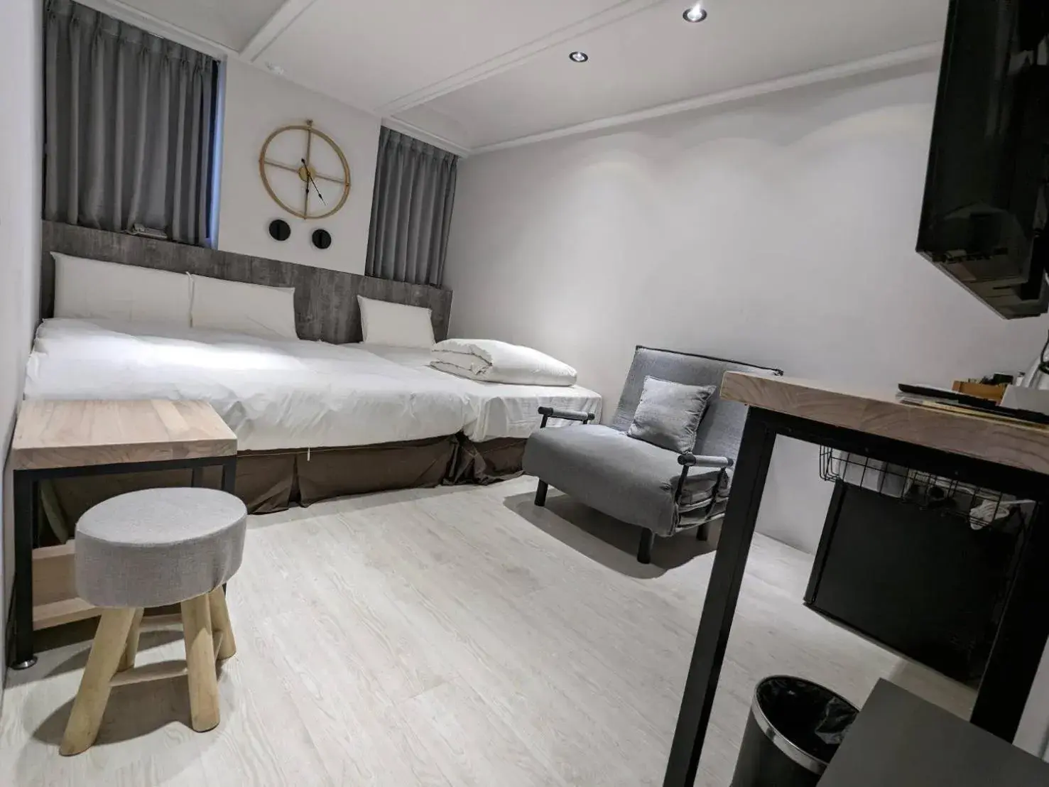Bed in YESHOME HOTEL
