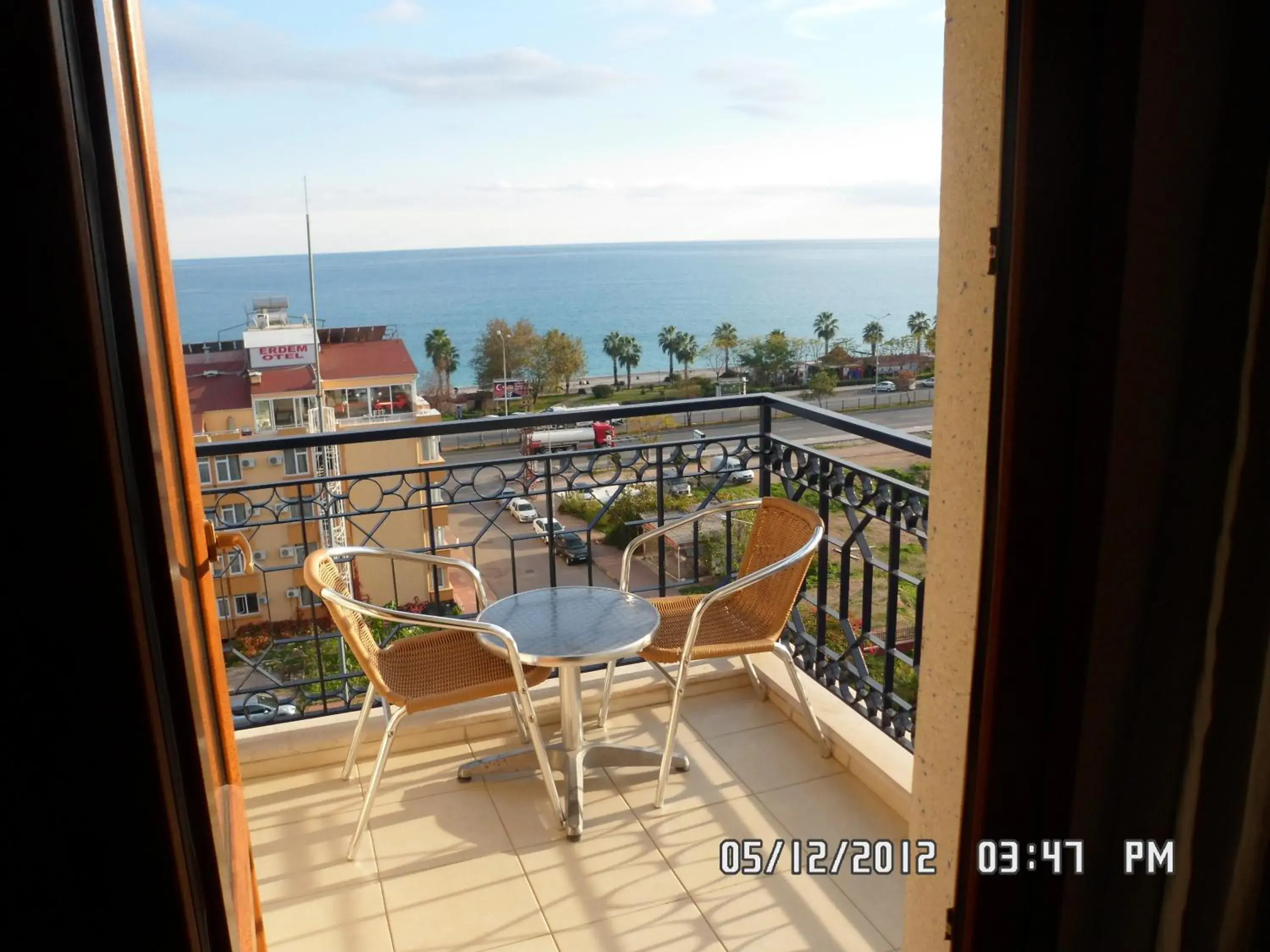 Junior Suite with Sea View - single occupancy in Hotel Royal Hill