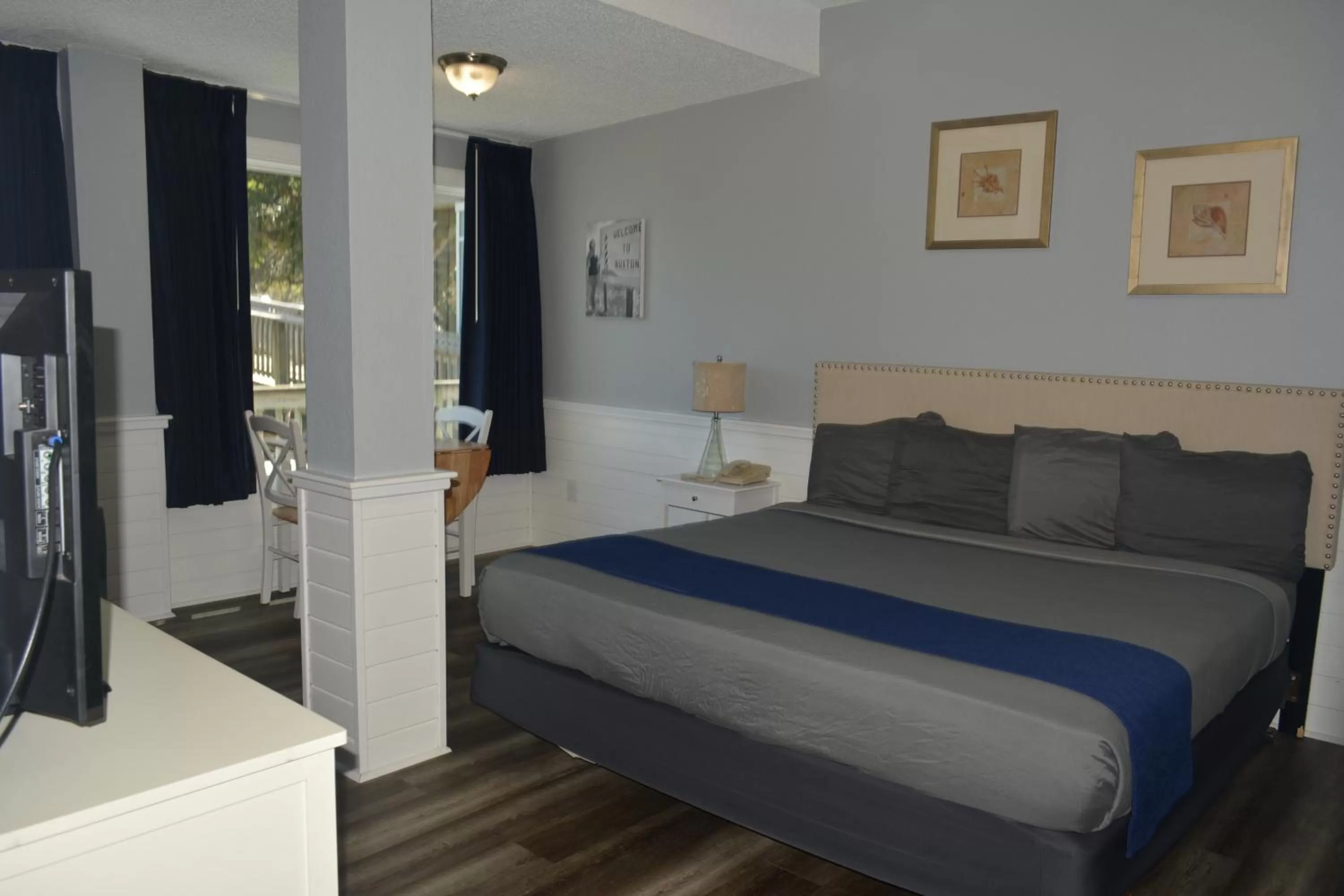 Standard Cozy King in The Inn at Corolla