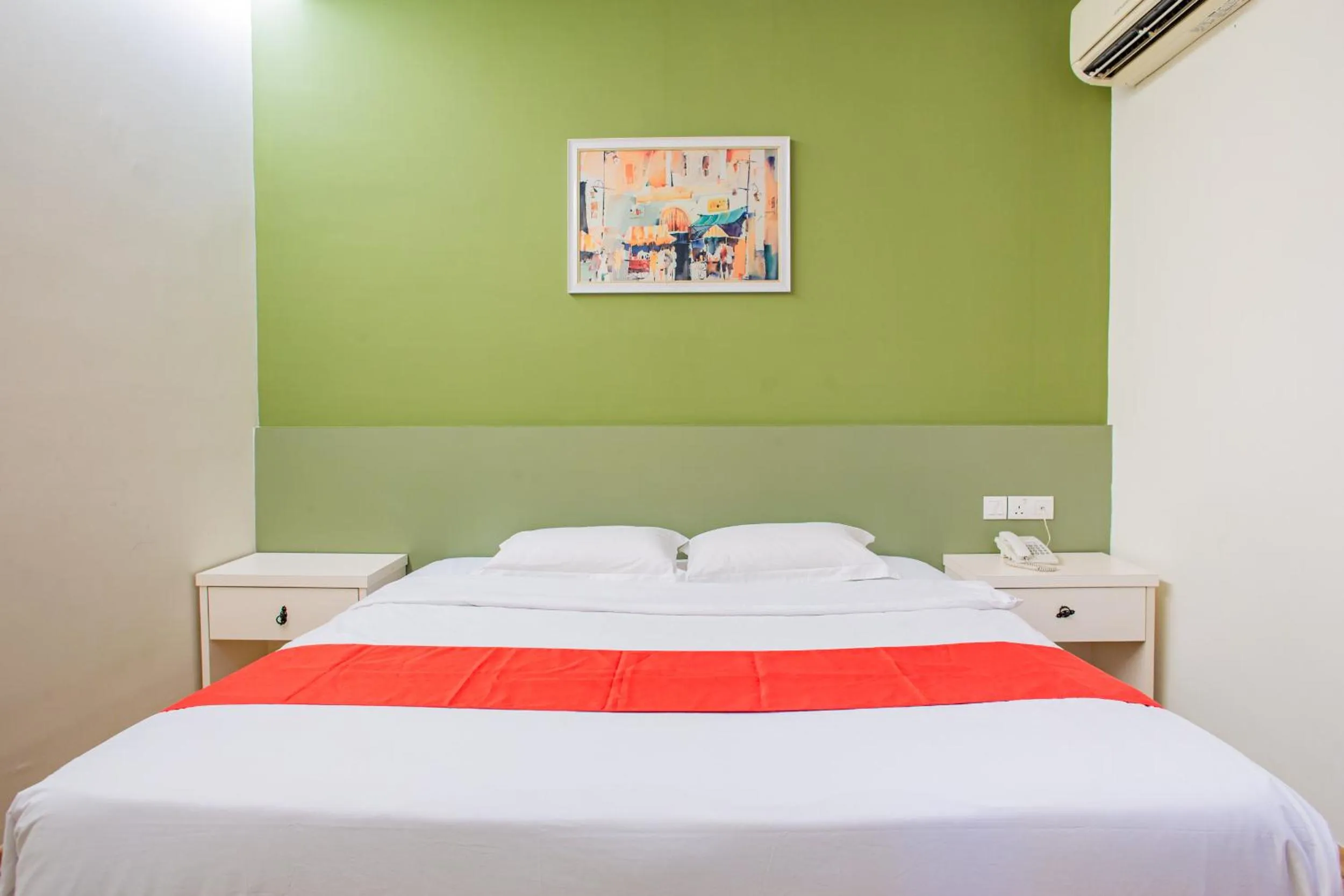 Bed in HOTEL 101 PERMAS JAYA