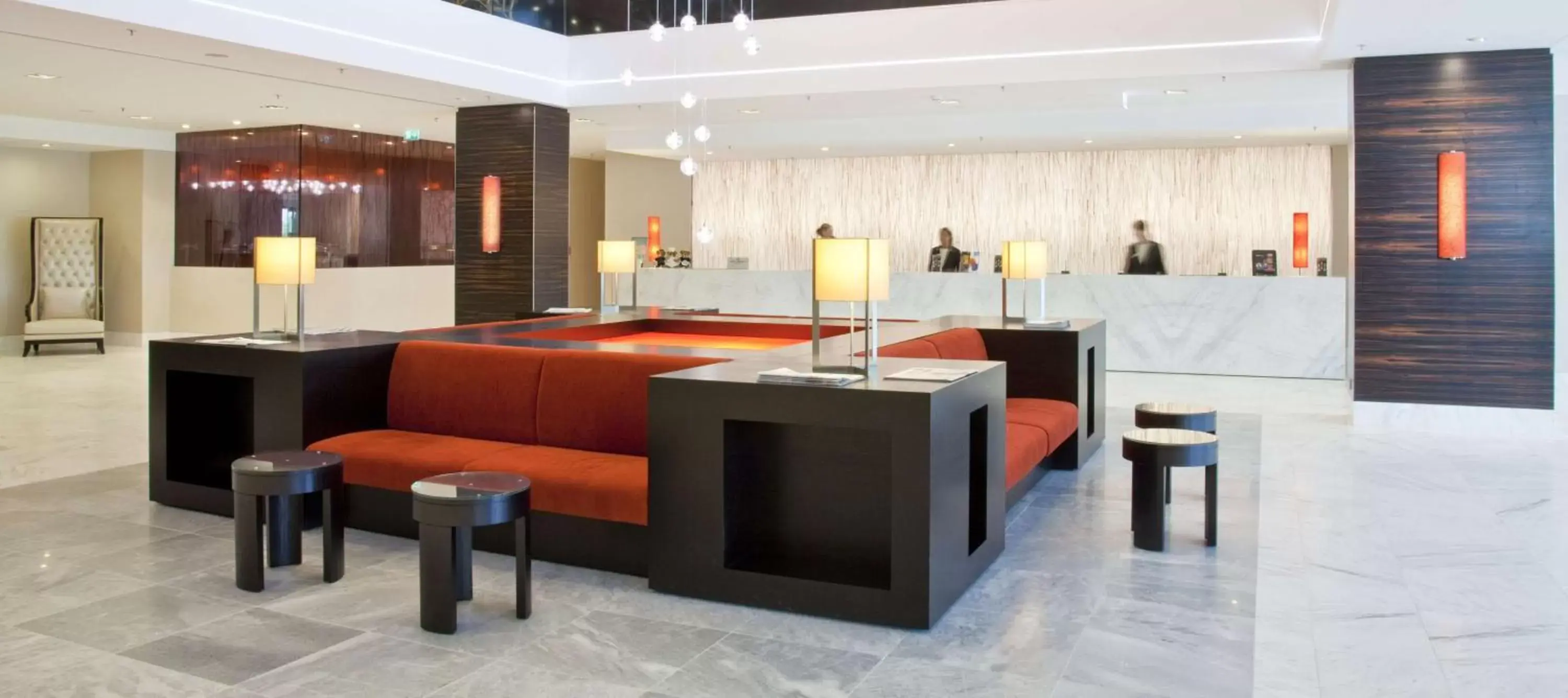 Lobby or reception in Hilton Mainz