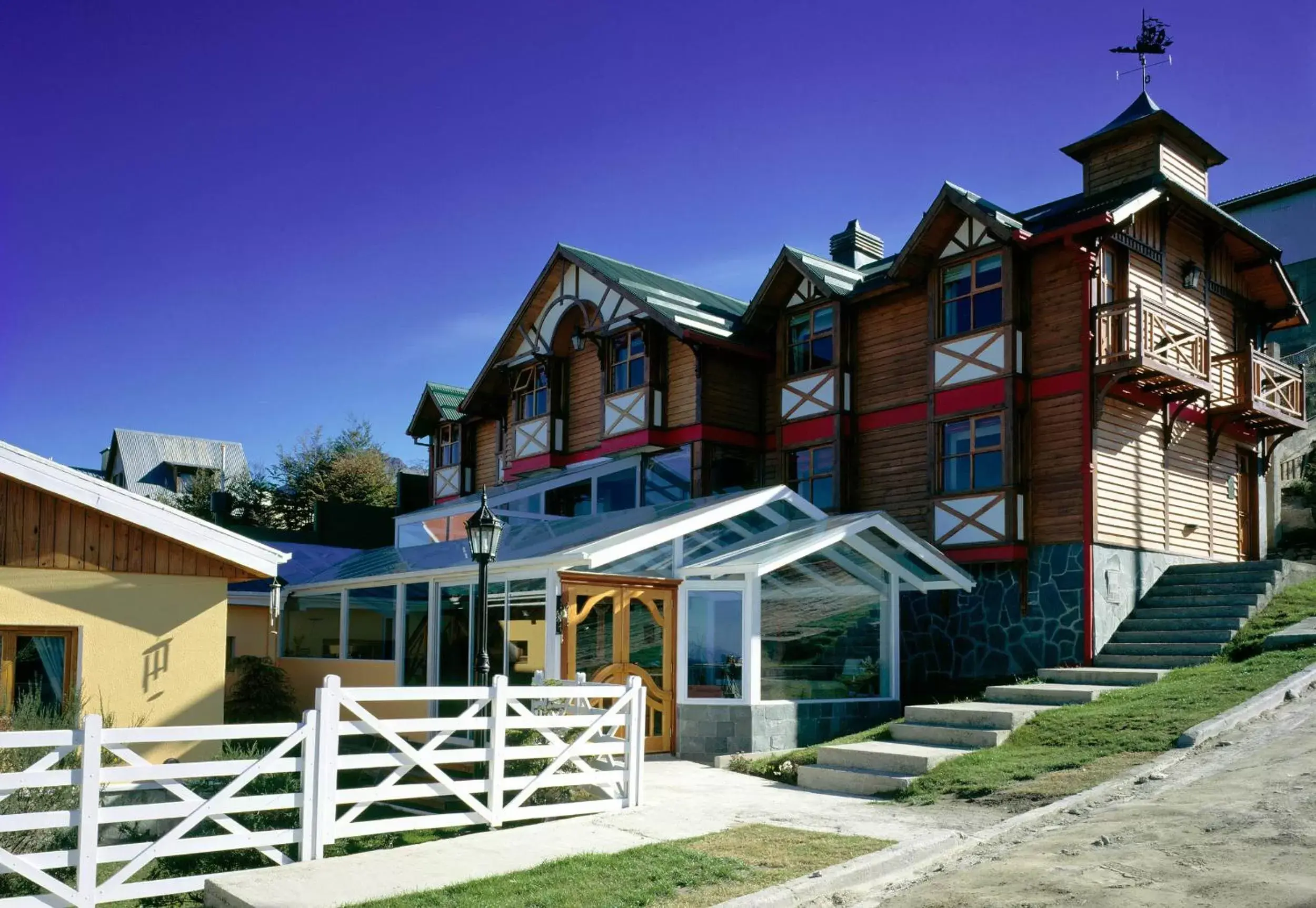 Facade/entrance, Property Building in Hostería Patagonia Jarke