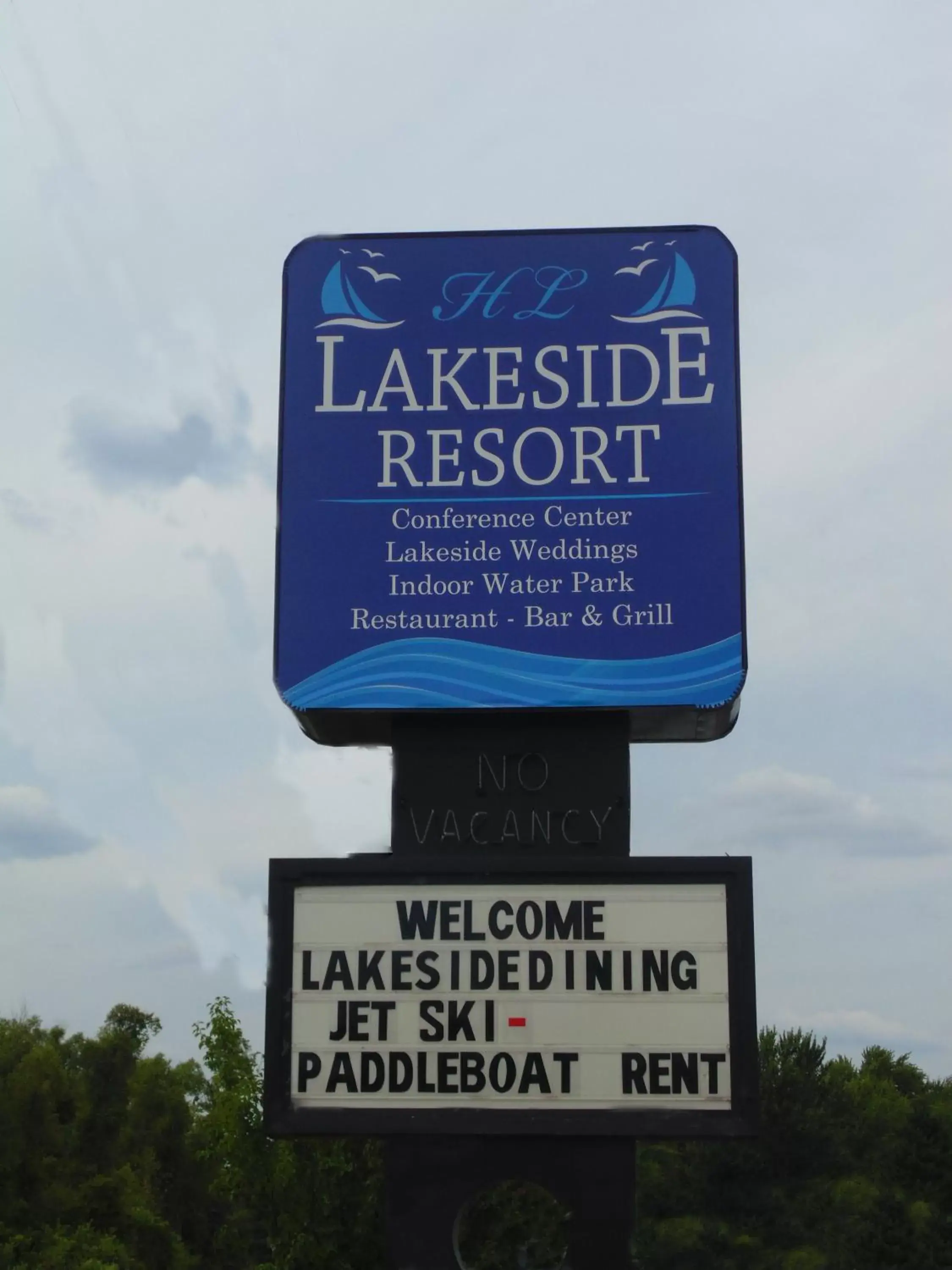 Property logo or sign in Lakeside Resort & Conference Center