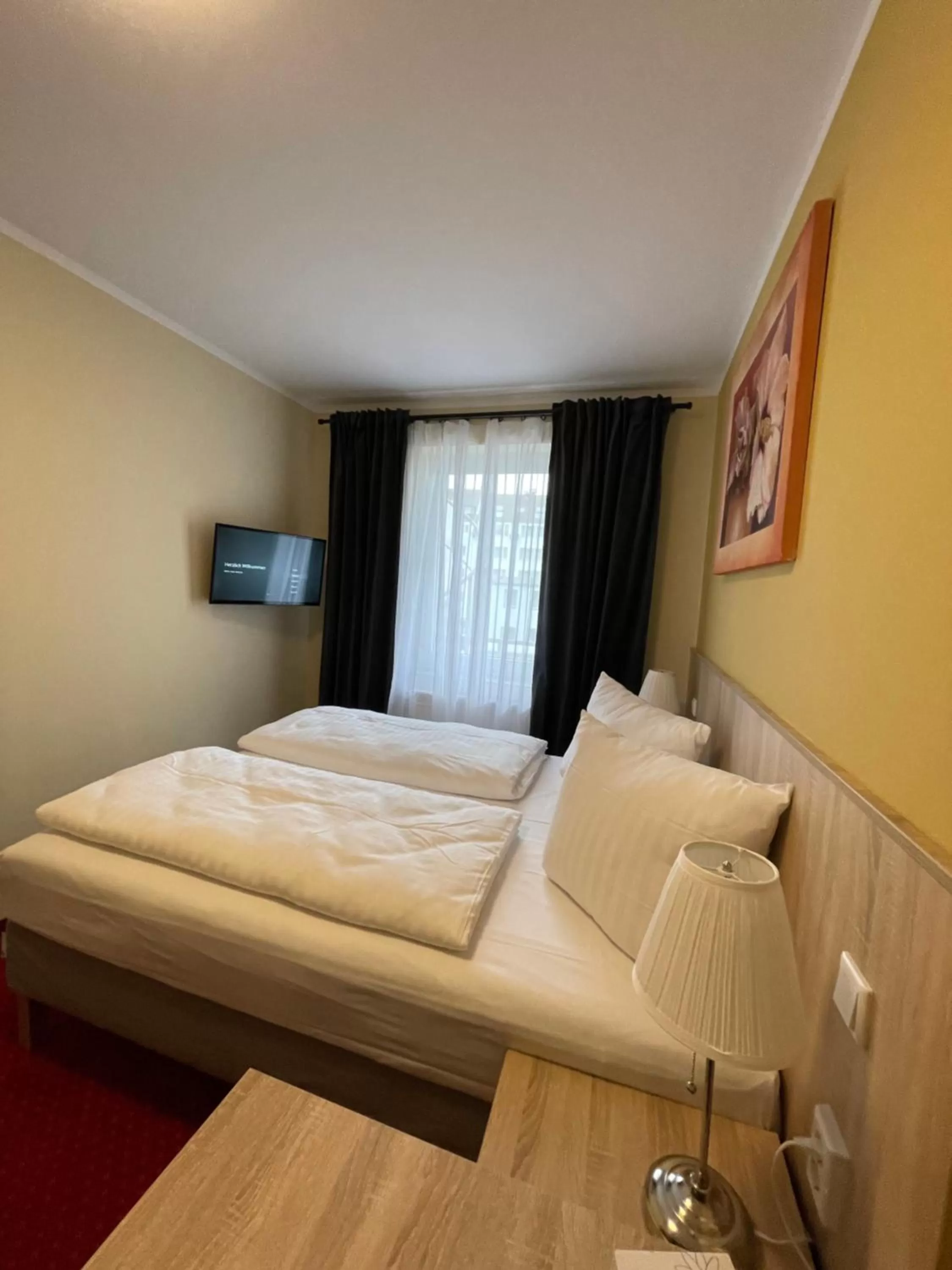 Photo of the whole room, Bed in Palm Premium Hotel & Apartments