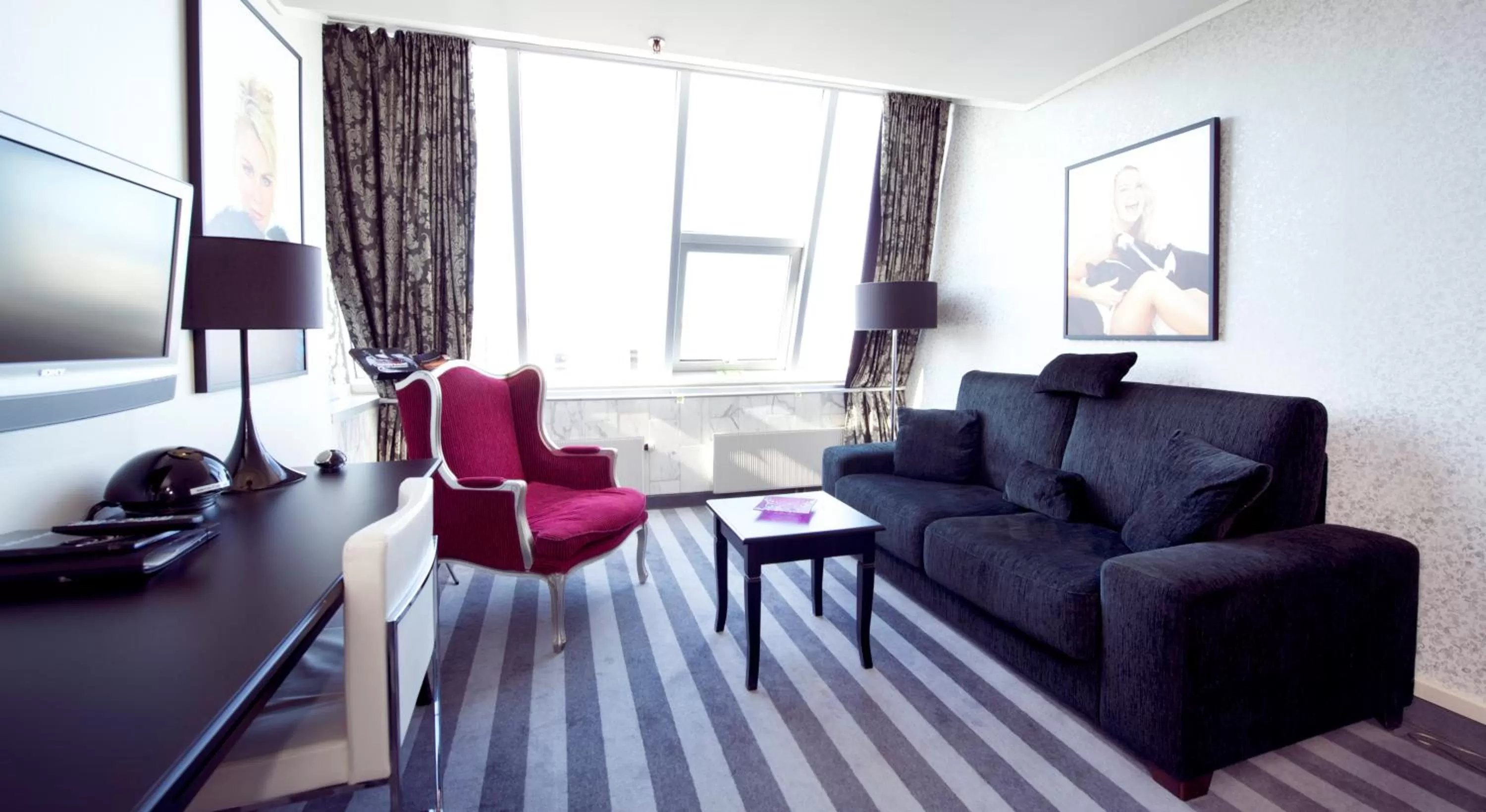 TV and multimedia in Home Hotel Grand Olav